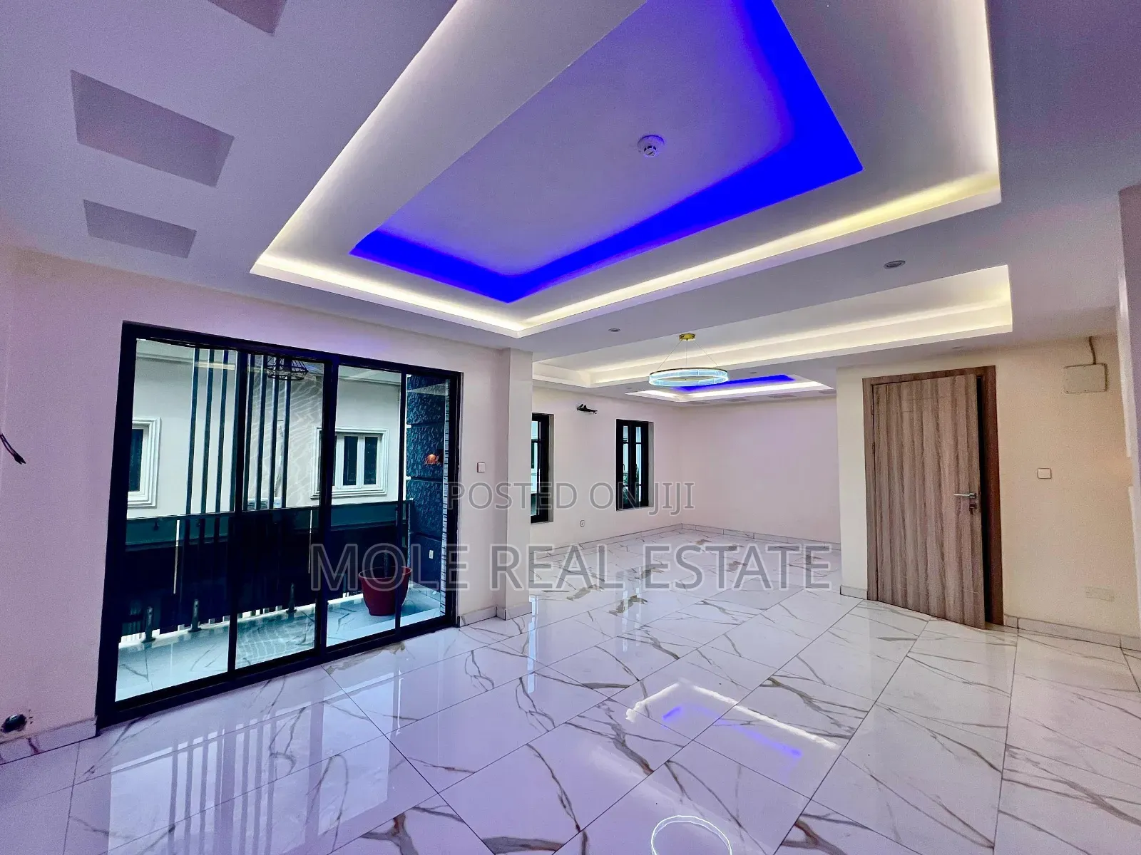 Furnished 6bdrm Duplex in Luxery Homes, Ikoyi for rent in Ikoyi