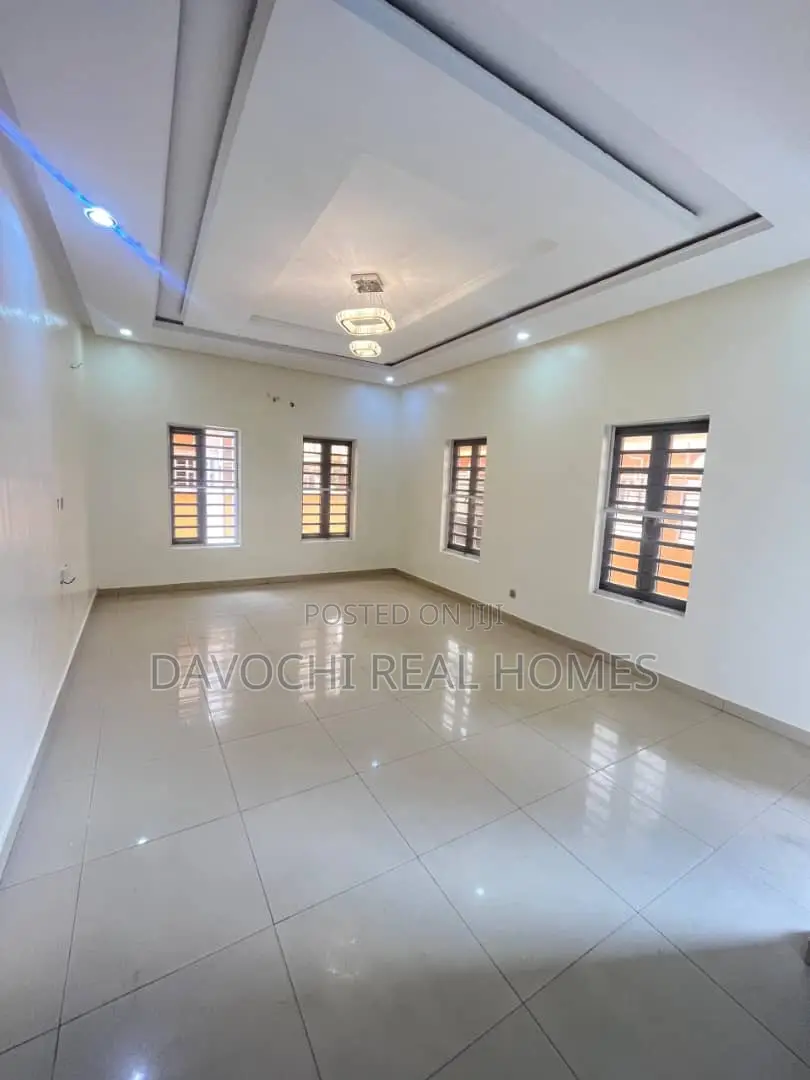 5bdrm Duplex in Ologolo. for rent in Ologolo
