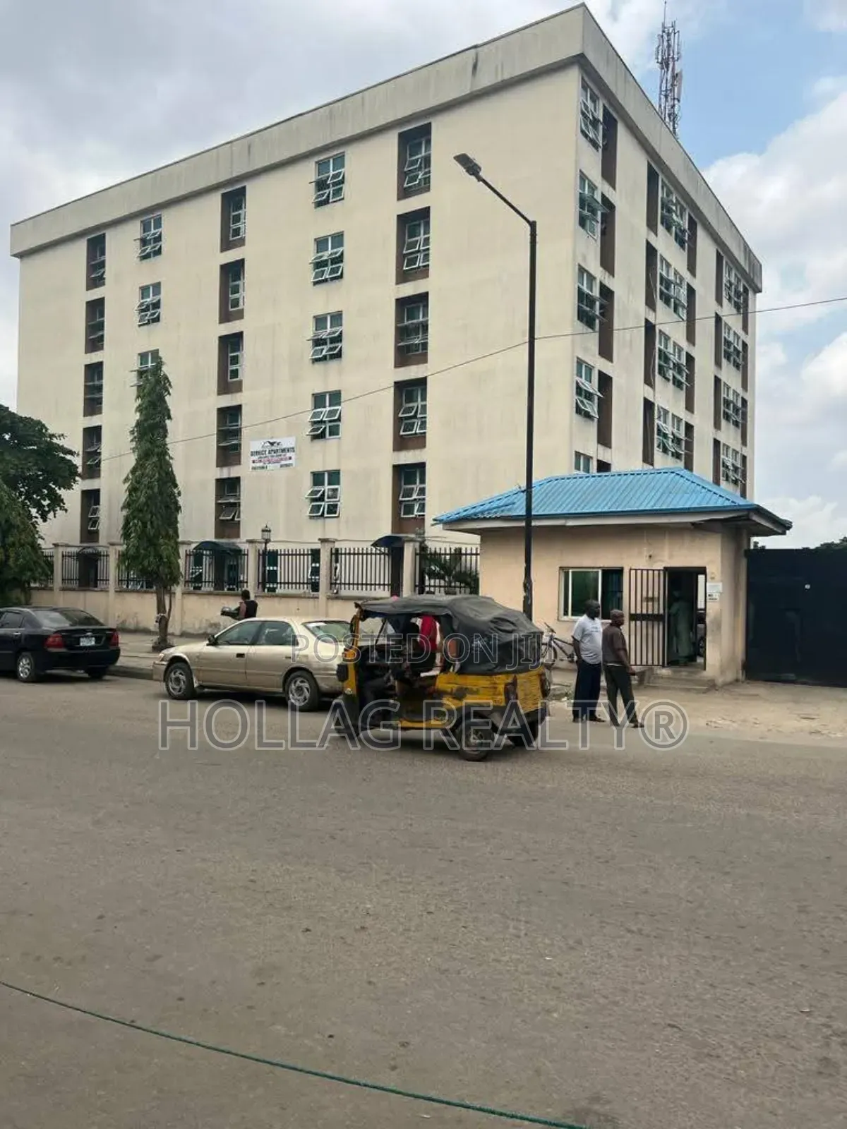 Prime Investment Property of 165 Rooms in Sabo / Yaba