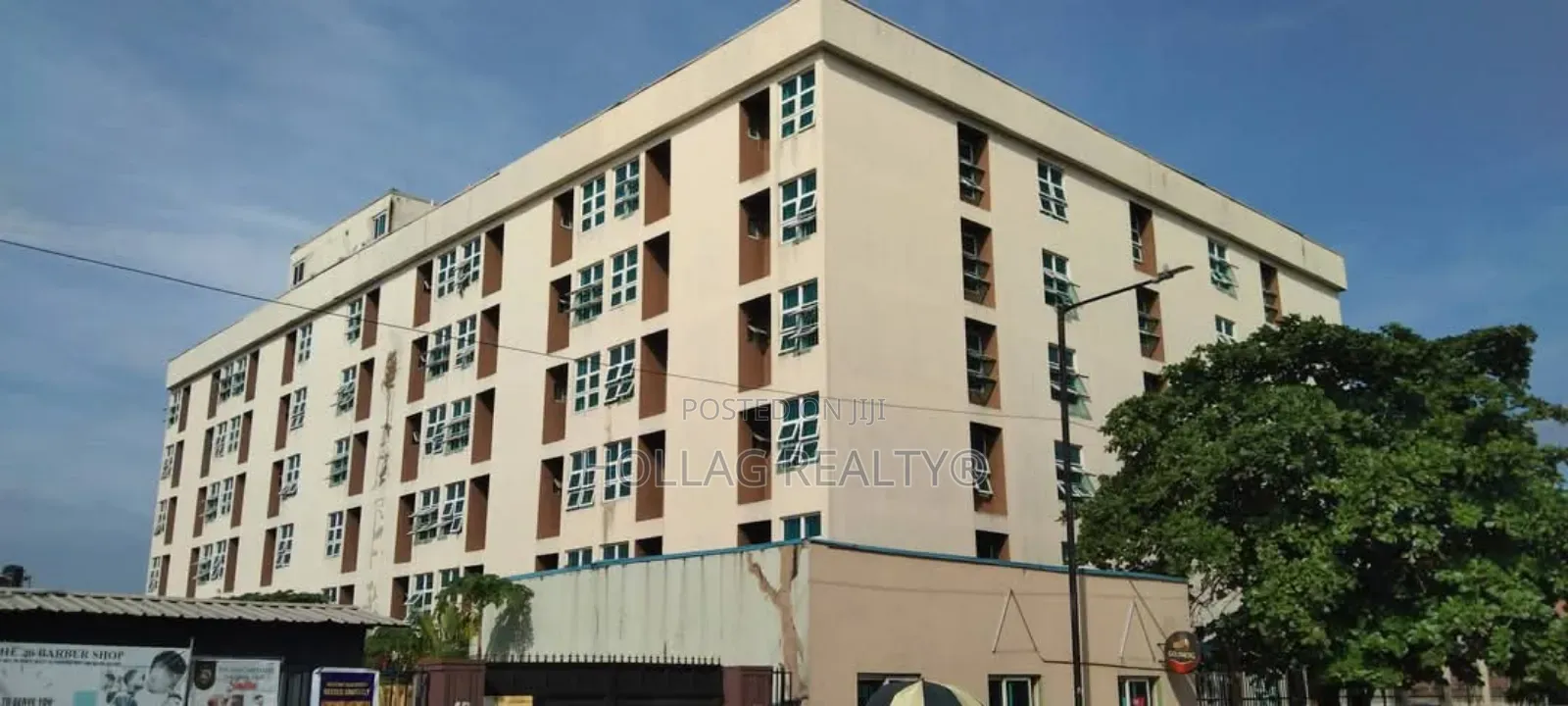 Prime Investment Property of 165 Rooms in Sabo / Yaba
