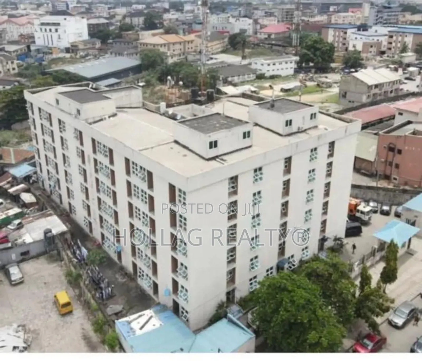 Prime Investment Property of 165 Rooms in Sabo / Yaba