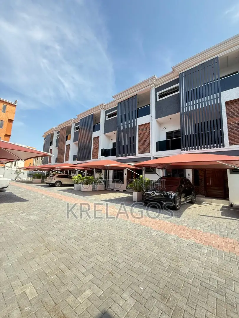 4bdrm Duplex in Ikate for sale in Ikate