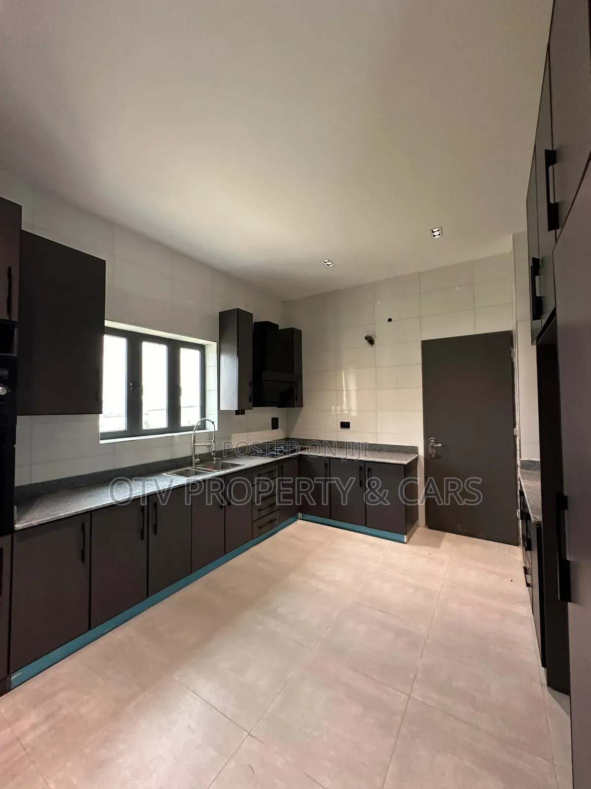 Furnished 4bdrm Duplex in Bwari for sale in Bwari
