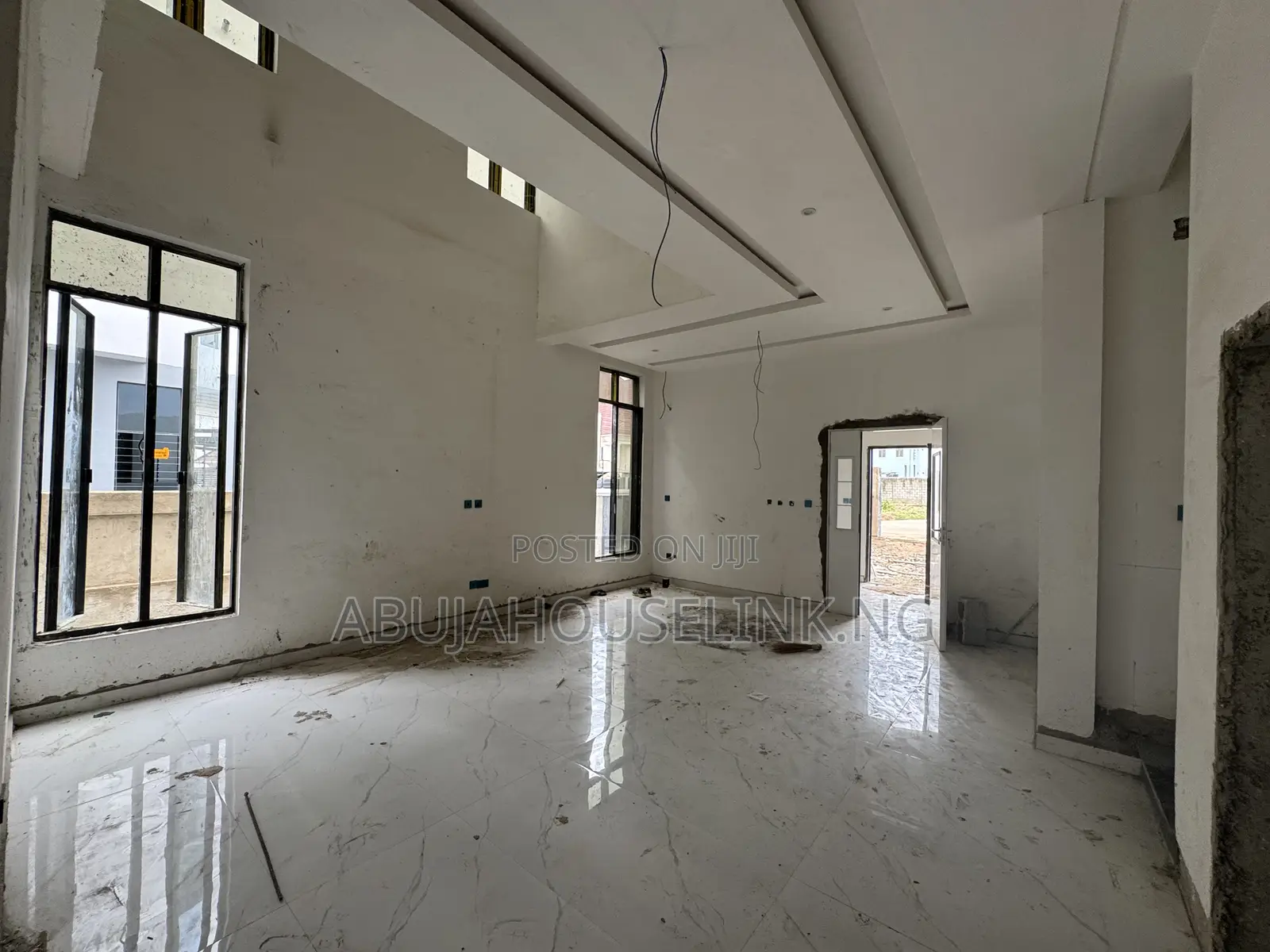 5bdrm Duplex in Apo Resettlement for sale in Apo Resettlement