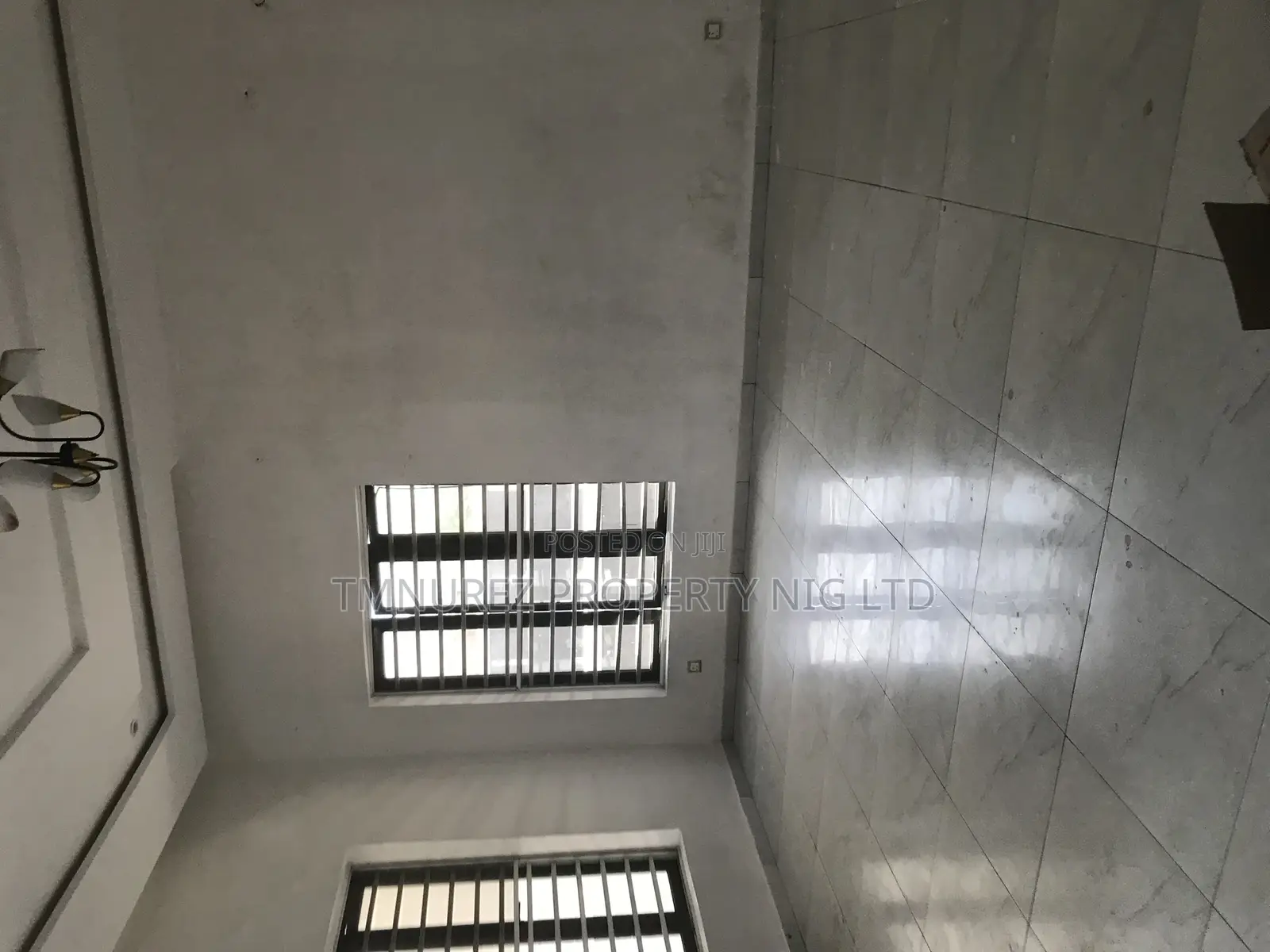 Studio Apartment in Orchild Road Chevron for rent in Chevron