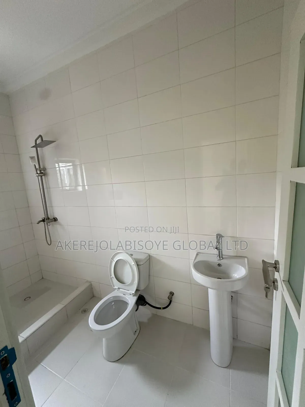3bdrm Apartment in In An Estate Katampe for sale in Katampe (Main)