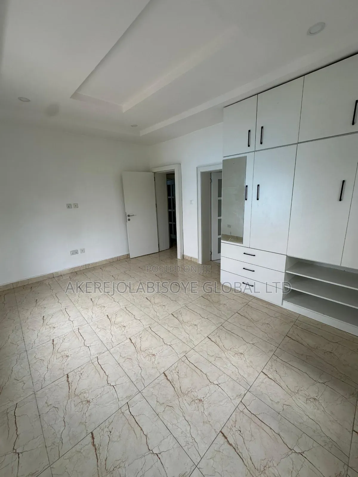 3bdrm Apartment in In An Estate Katampe for sale in Katampe (Main)