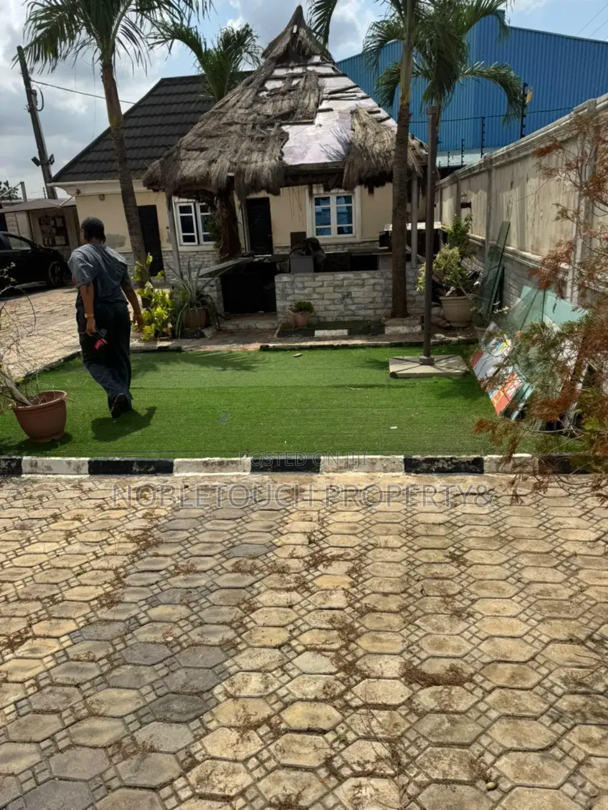 4bdrm Bungalow in Off Ikotun Idimu, Iseri Olofin for sale in Iseri Olofin