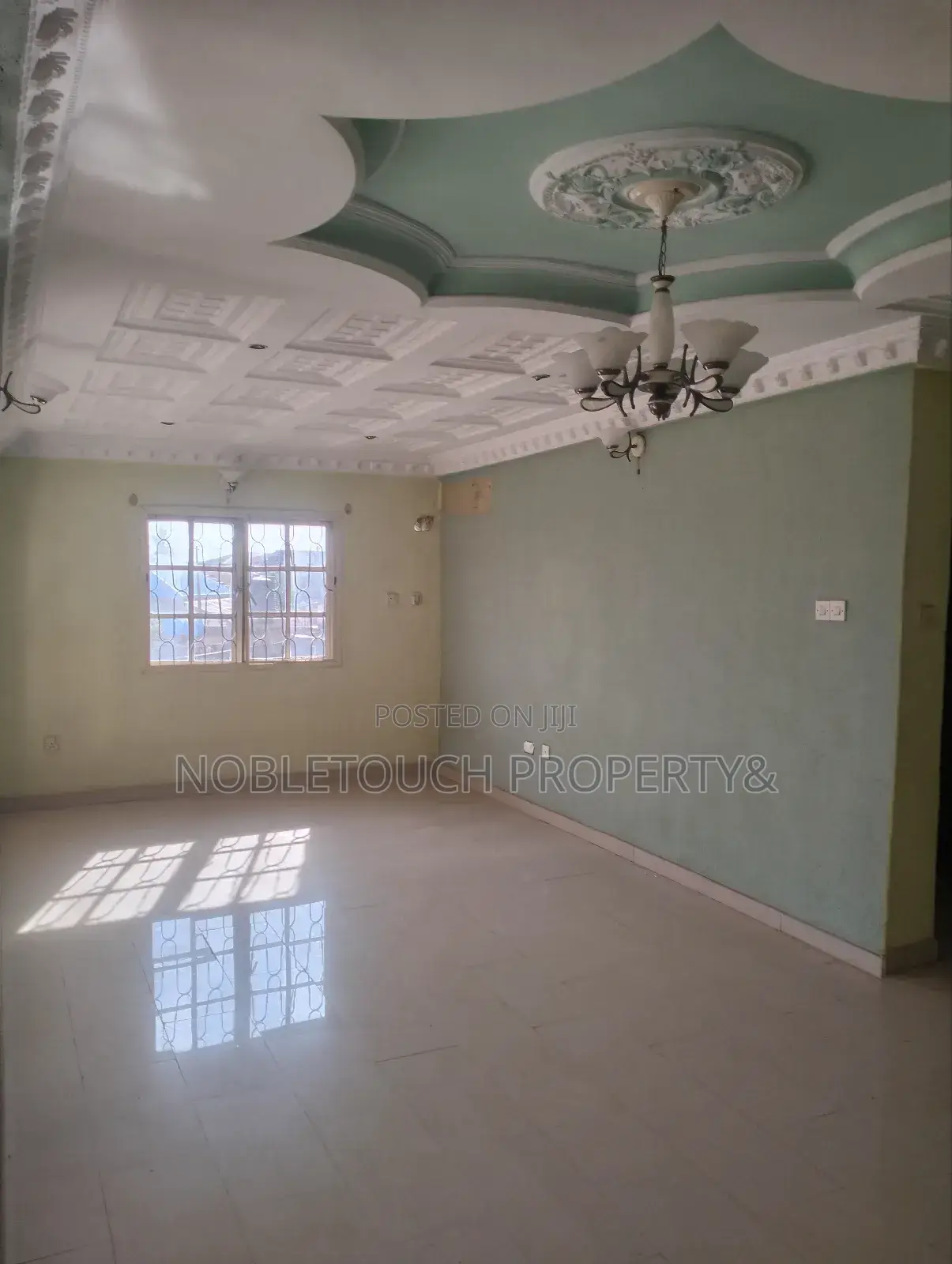 6bdrm Duplex in Egbeda Lagos for sale in Egbeda