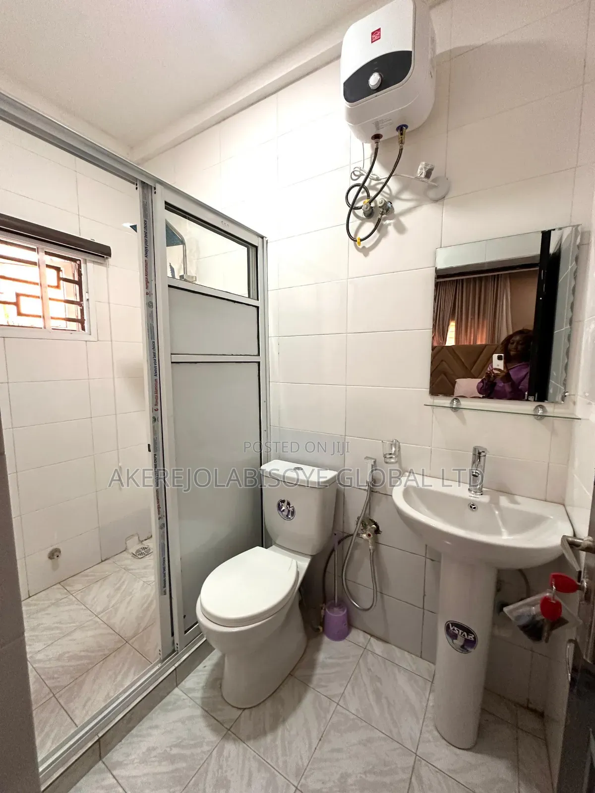 Service 3bedroom With Bq in Life Camp