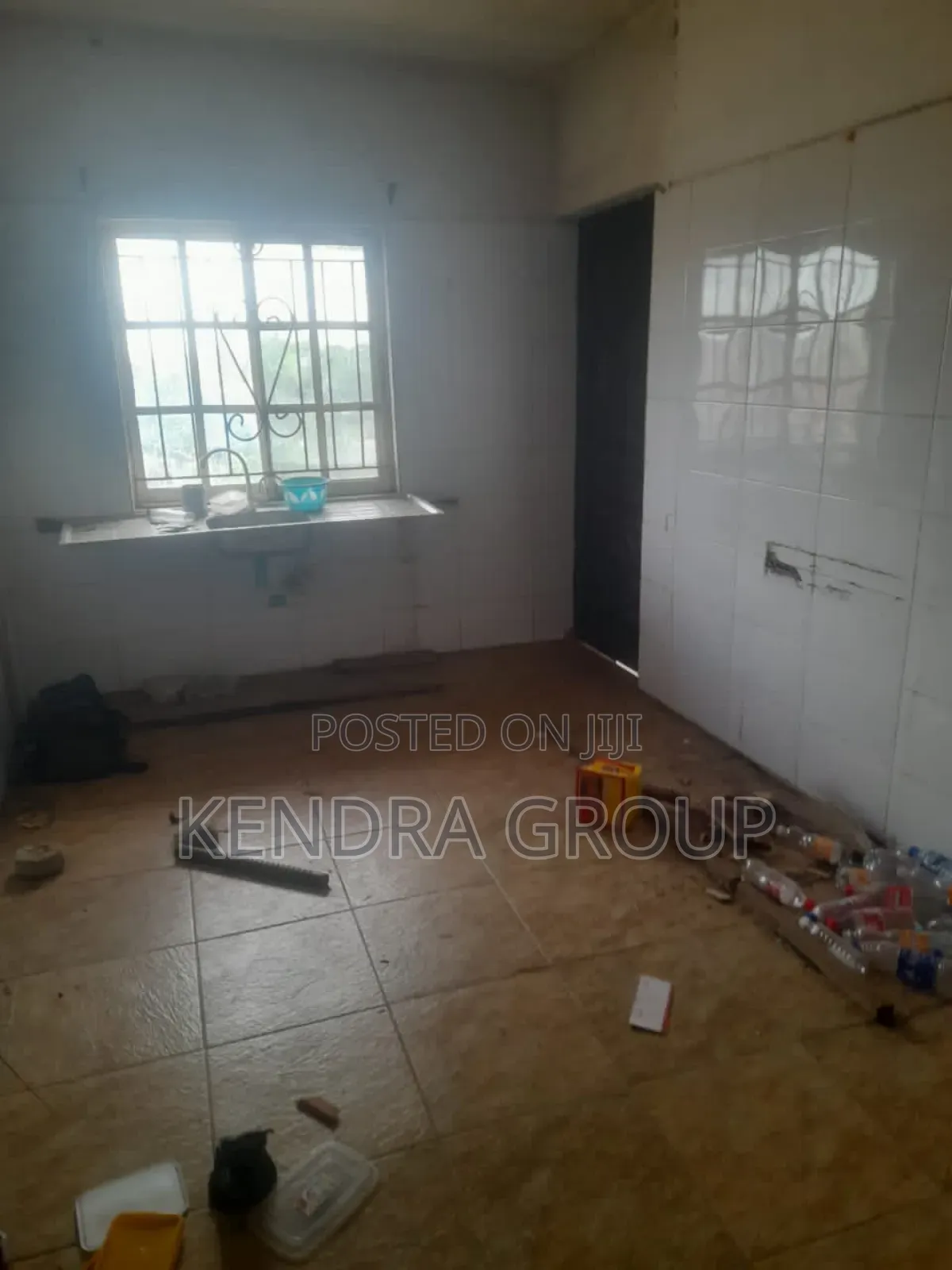 3bdrm Block of Flats in Omitoro, Ijede / Ikorodu for sale in Ijede / Ikorodu