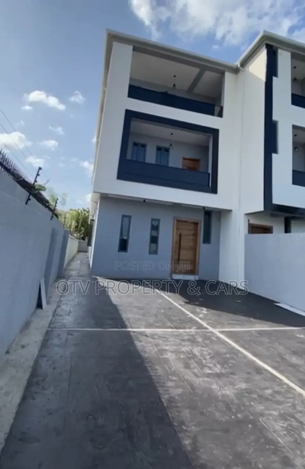 Furnished 5bdrm Duplex in Lekki Phase 1 for sale in Lekki Phase 1