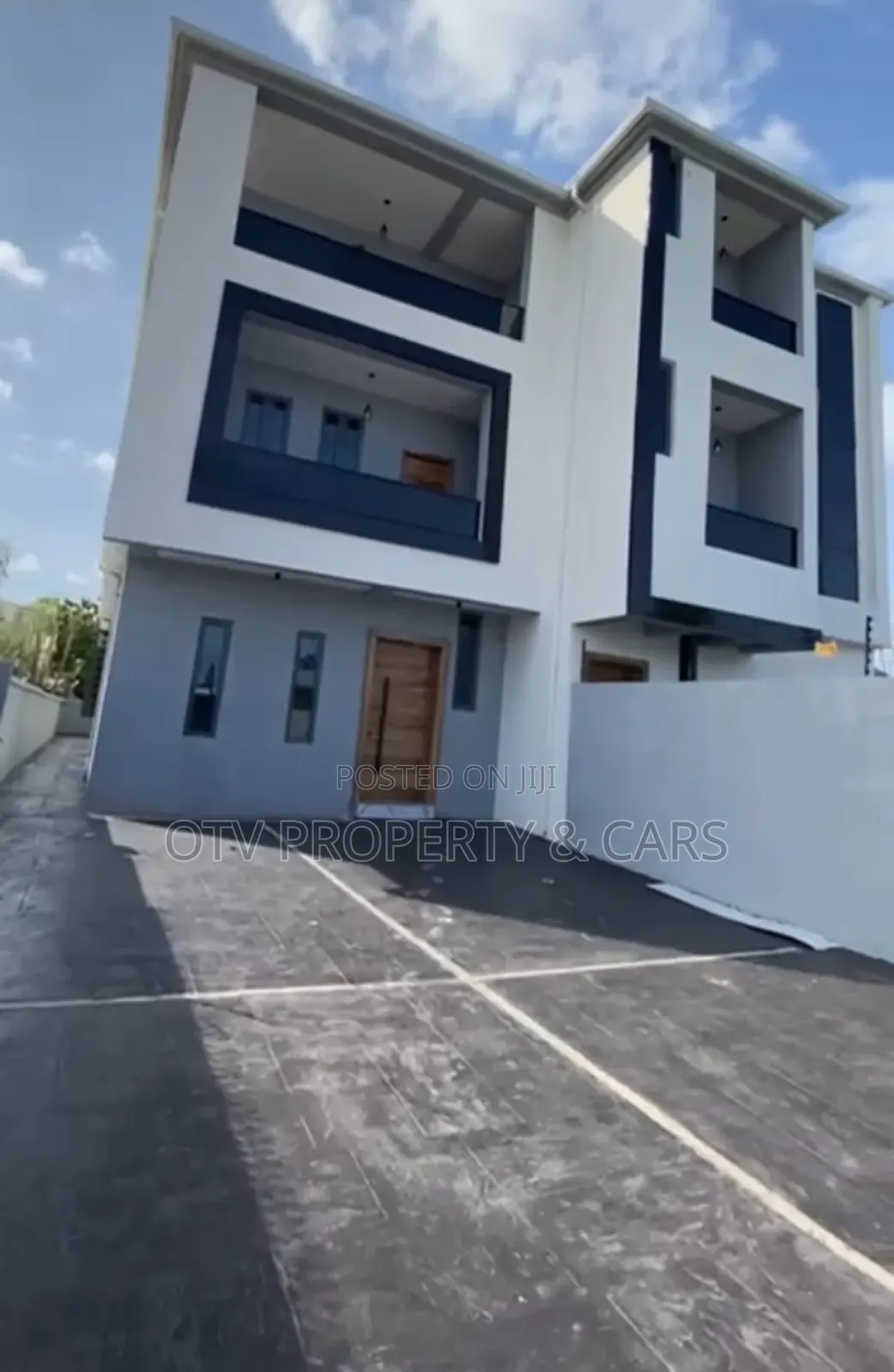 Furnished 5bdrm Duplex in Lekki Phase 1 for sale in Lekki Phase 1