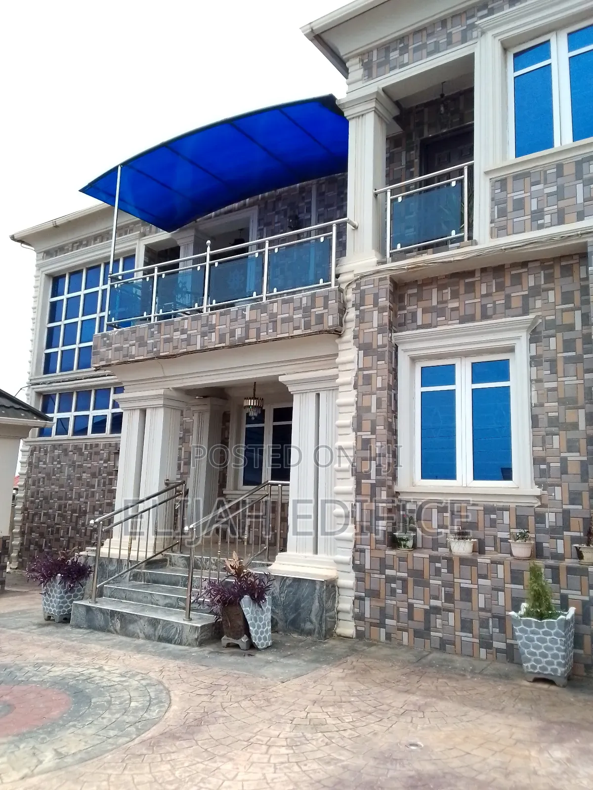 Furnished 9bdrm Duplex in Parkview, Ijede / Ikorodu for sale in Ijede / Ikorodu