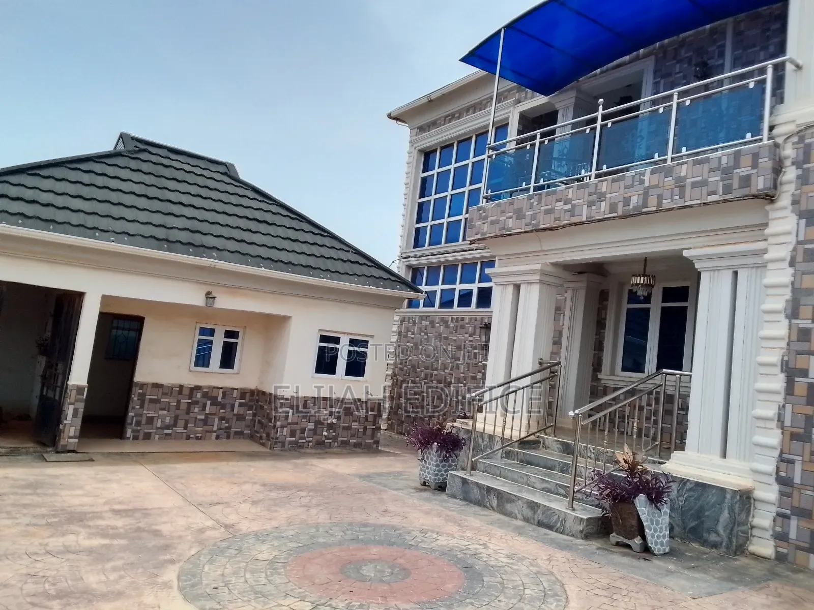 Furnished 9bdrm Duplex in Parkview, Ijede / Ikorodu for sale in Ijede / Ikorodu