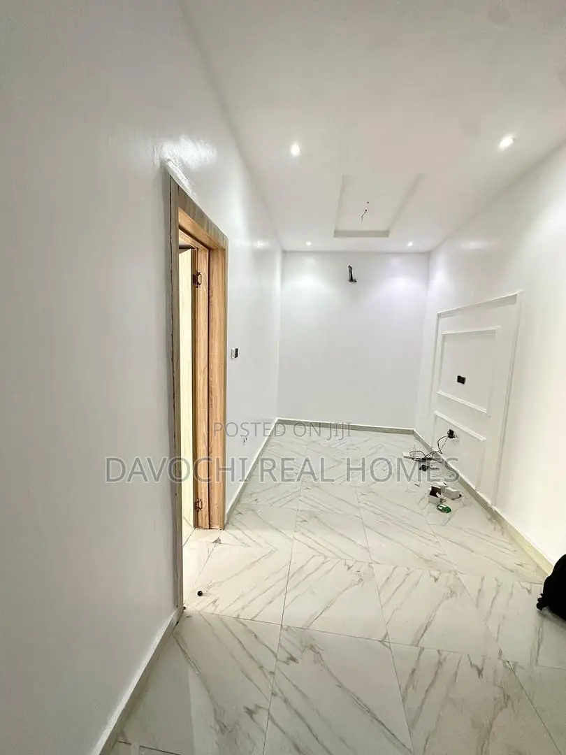 Mini Flat in Ikate, Lekki Phase 2 for rent in Lekki Phase 2