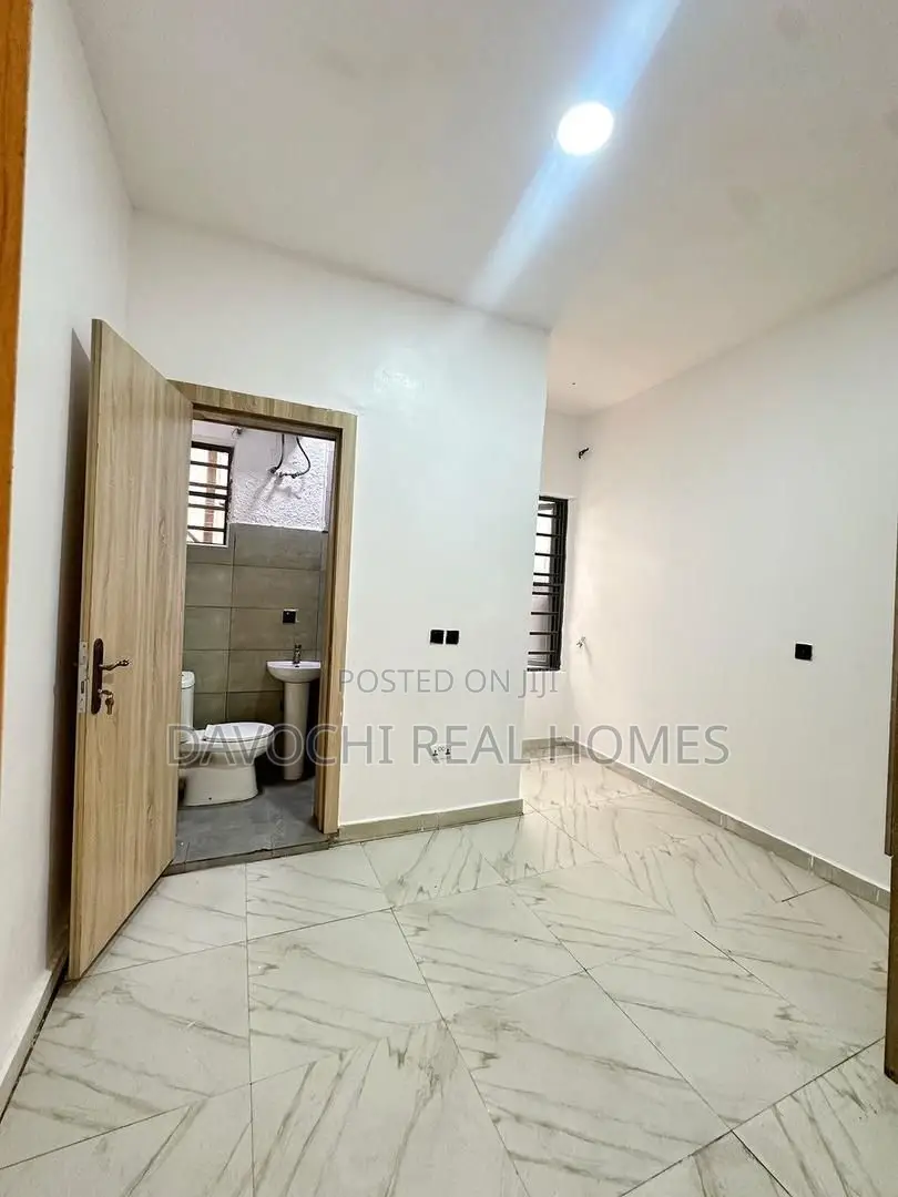 Mini Flat in Ikate, Lekki Phase 2 for rent in Lekki Phase 2