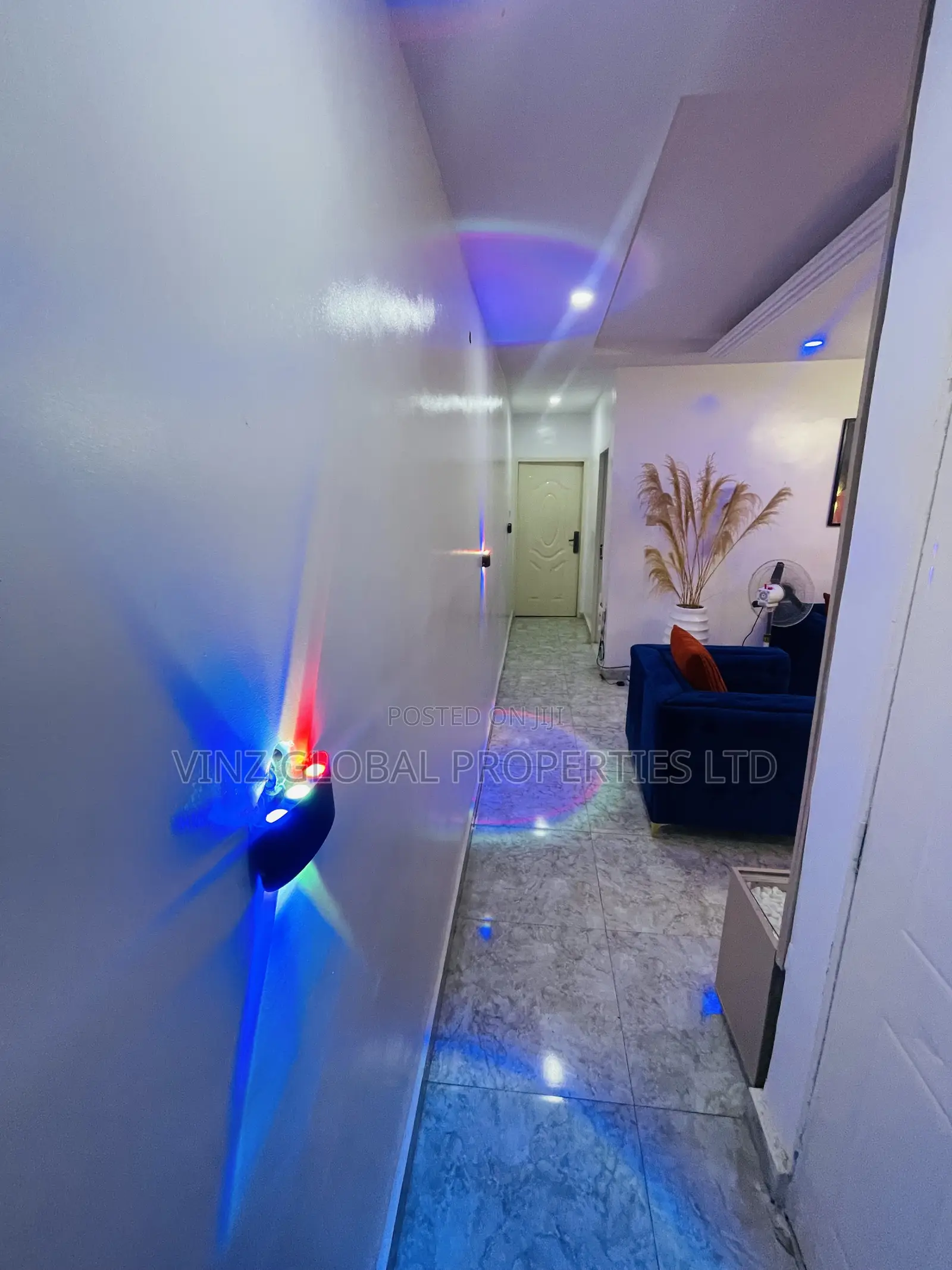 Luxury 2 Bed Apartment With a Pool, Gym 24/7 Electricity in Lekki