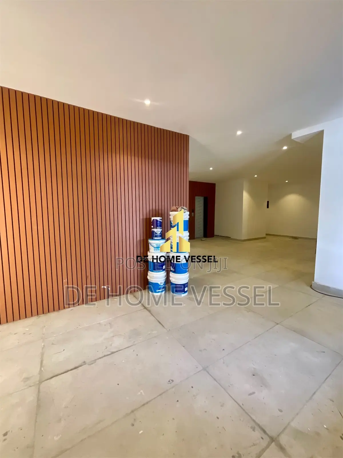 2bdrm Maisonette in Lekki Phase 1 for sale in Lekki Phase 1