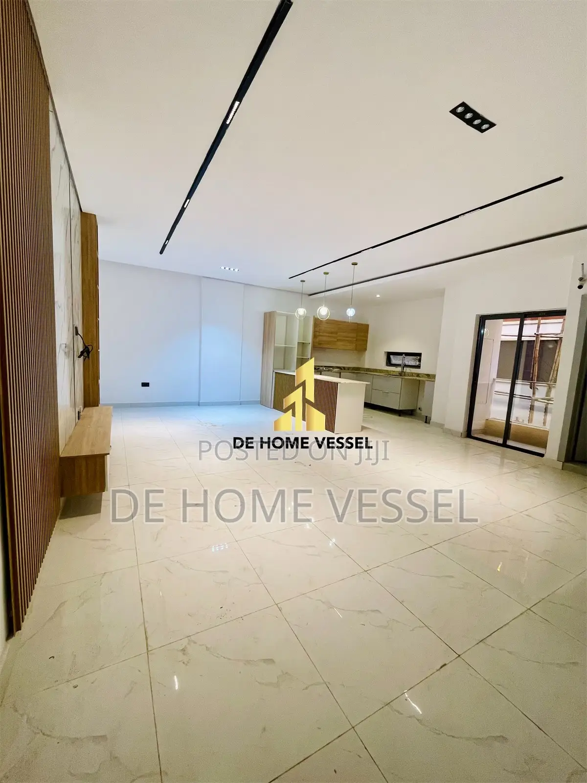 2bdrm Maisonette in Lekki Phase 1 for sale in Lekki Phase 1