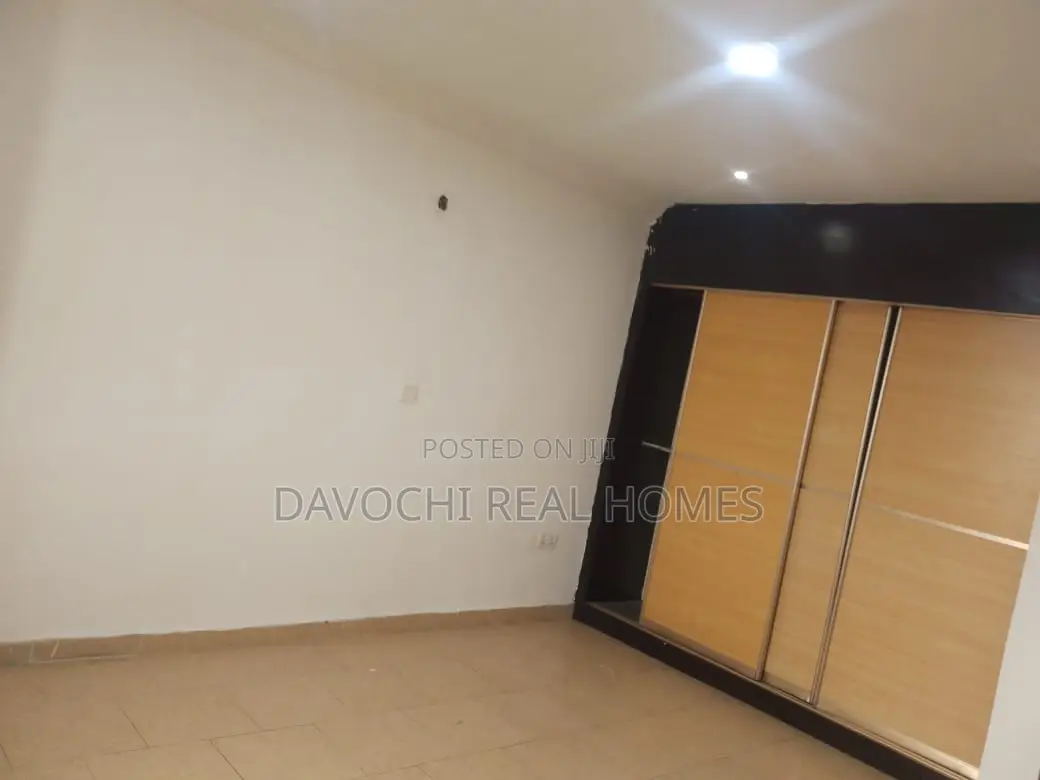 3bdrm Apartment in Chevron, Lekki Phase 2 for rent in Lekki Phase 2