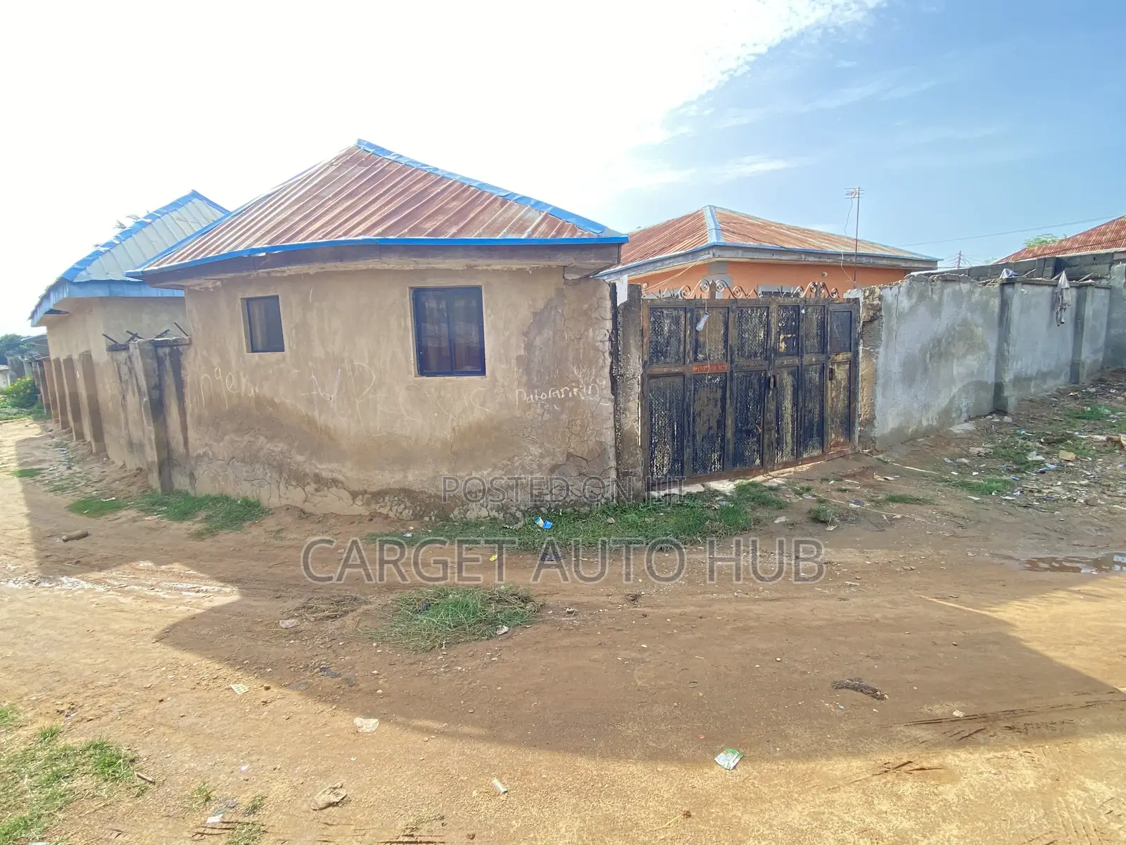 1bdrm Block of Flats in Leisure Place Street, Kubwa for sale in Kubwa