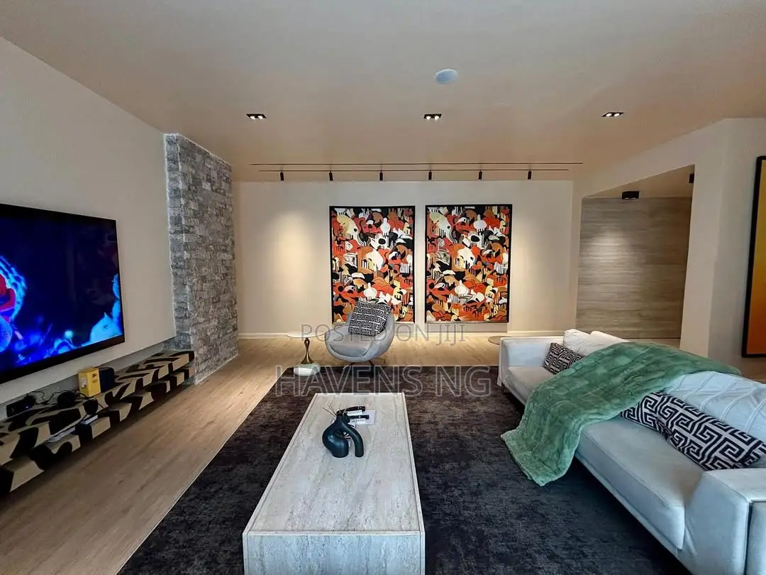 Luxury 2-Bedroom Apartment in Smart Home With Pool and Gym in Ikate