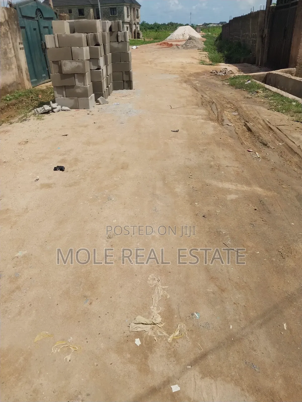 4, 300 SQM Land Waterfront Ozumba Mbadiwe Rd Vi in Victoria Island