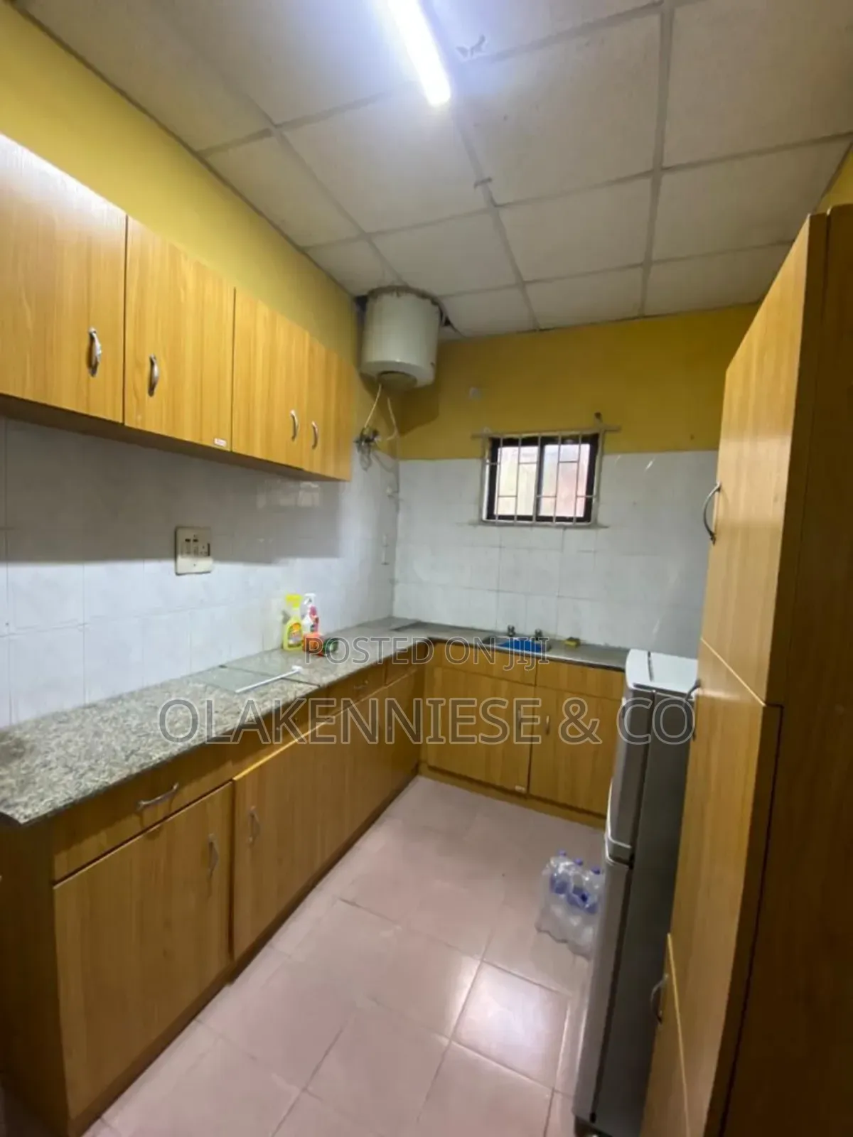 Furnished 3bdrm Block of Flats in Idowu Martins, Akin Adesola for rent in Akin Adesola