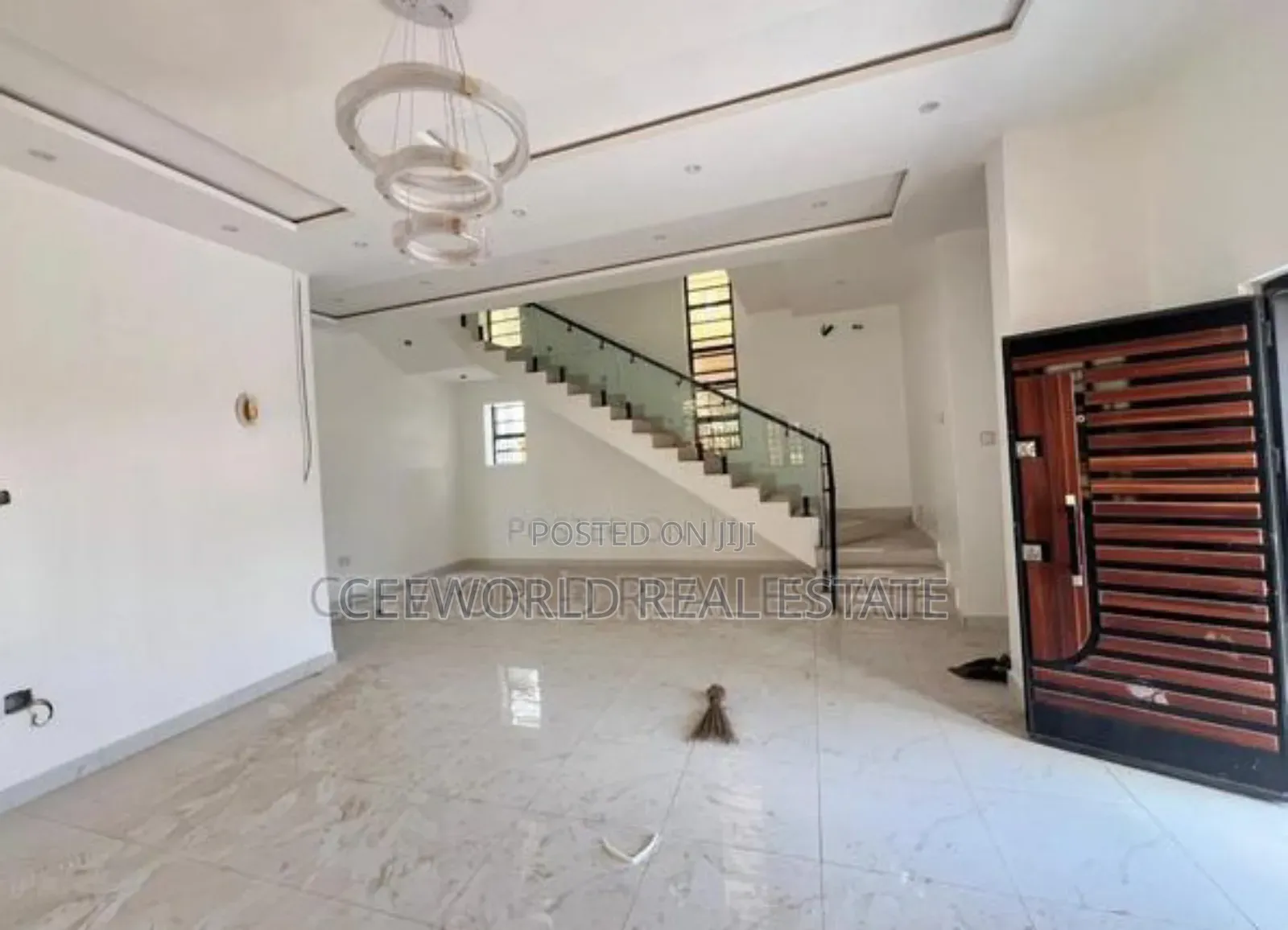 5bdrm Duplex in Heritage Estate, Akala Express for sale in Akala Express