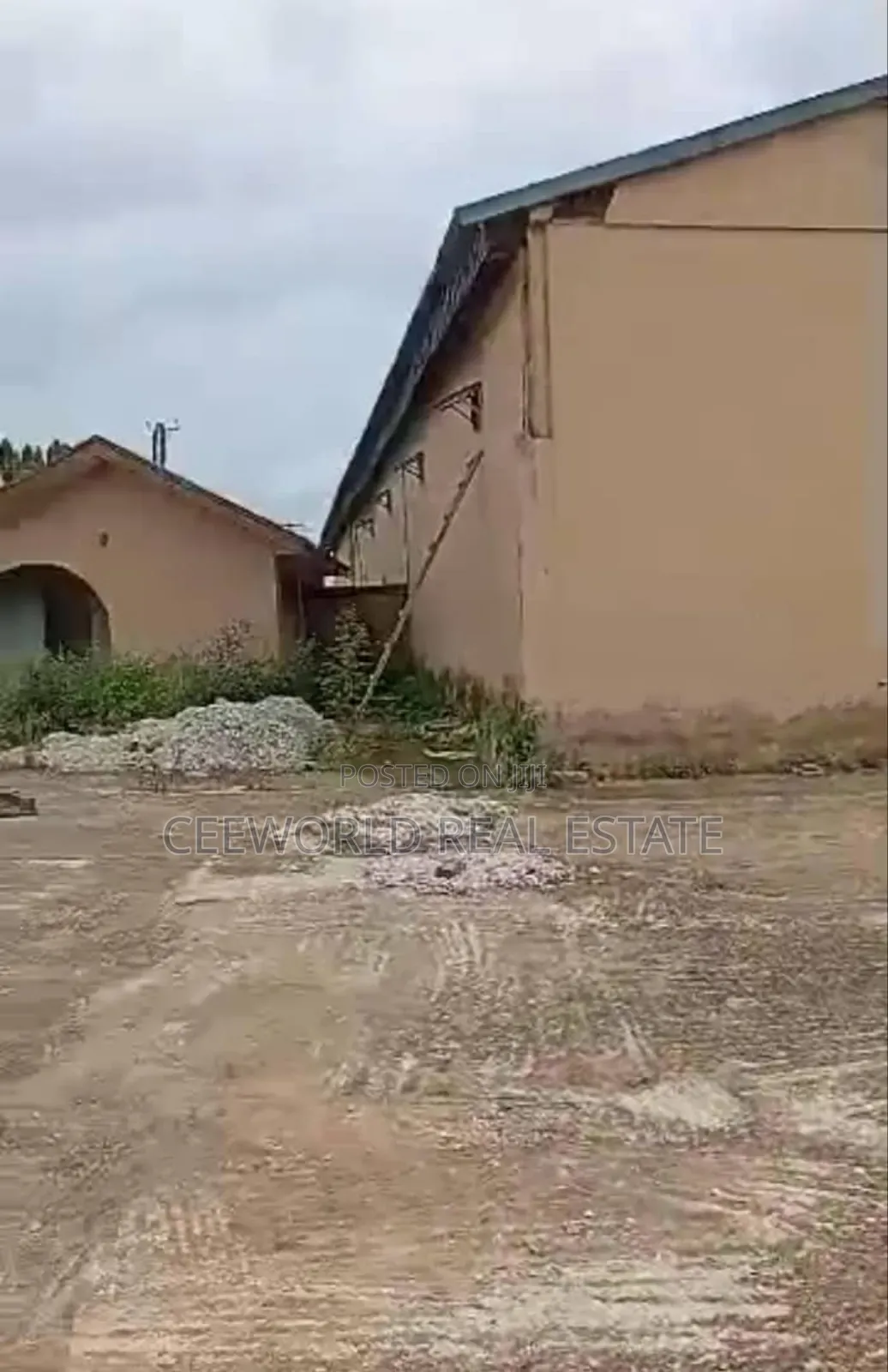 600 SQM of ( Self Compound)Warehouse to Lease at Iworoad in Iwo Road