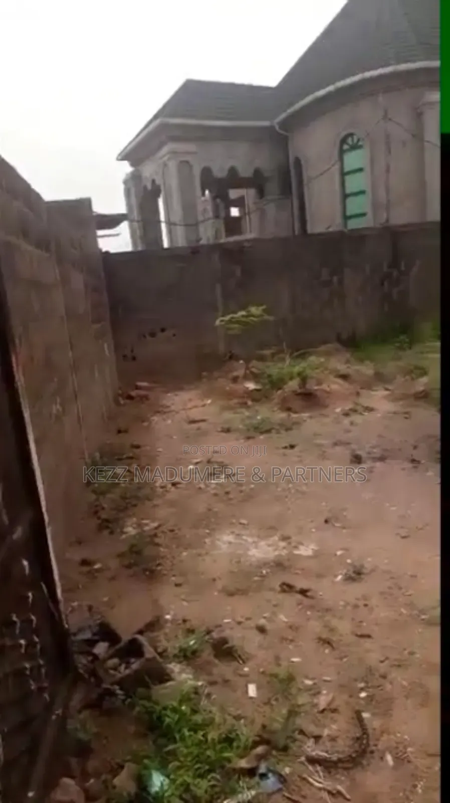 For Sale : Fenced With Gate 1863 SQMTS Old Gra , Enugu , in Enugu