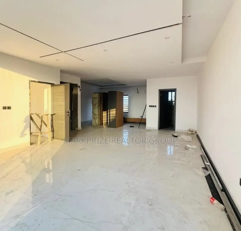 4bdrm Duplex in Maryland Ikeja Lagos for sale in Maryland