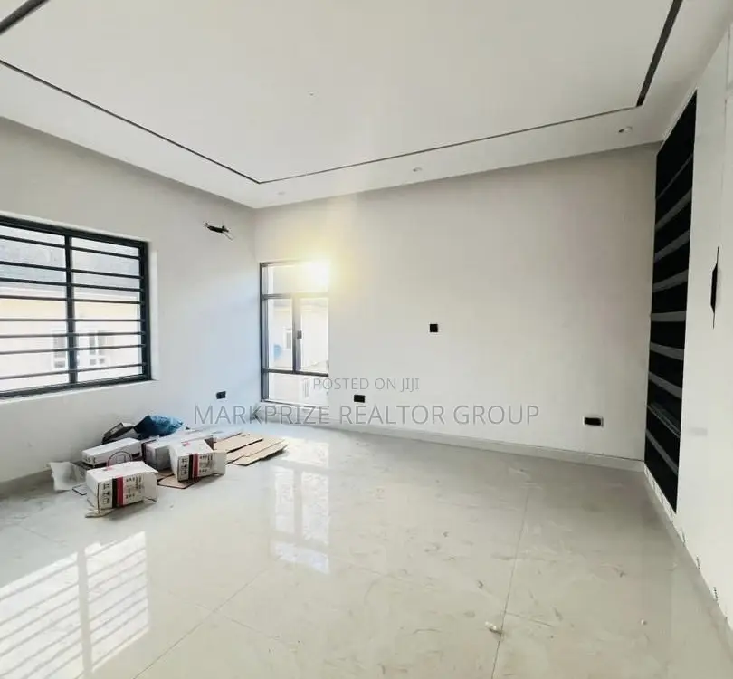4bdrm Duplex in Maryland Ikeja Lagos for sale in Maryland