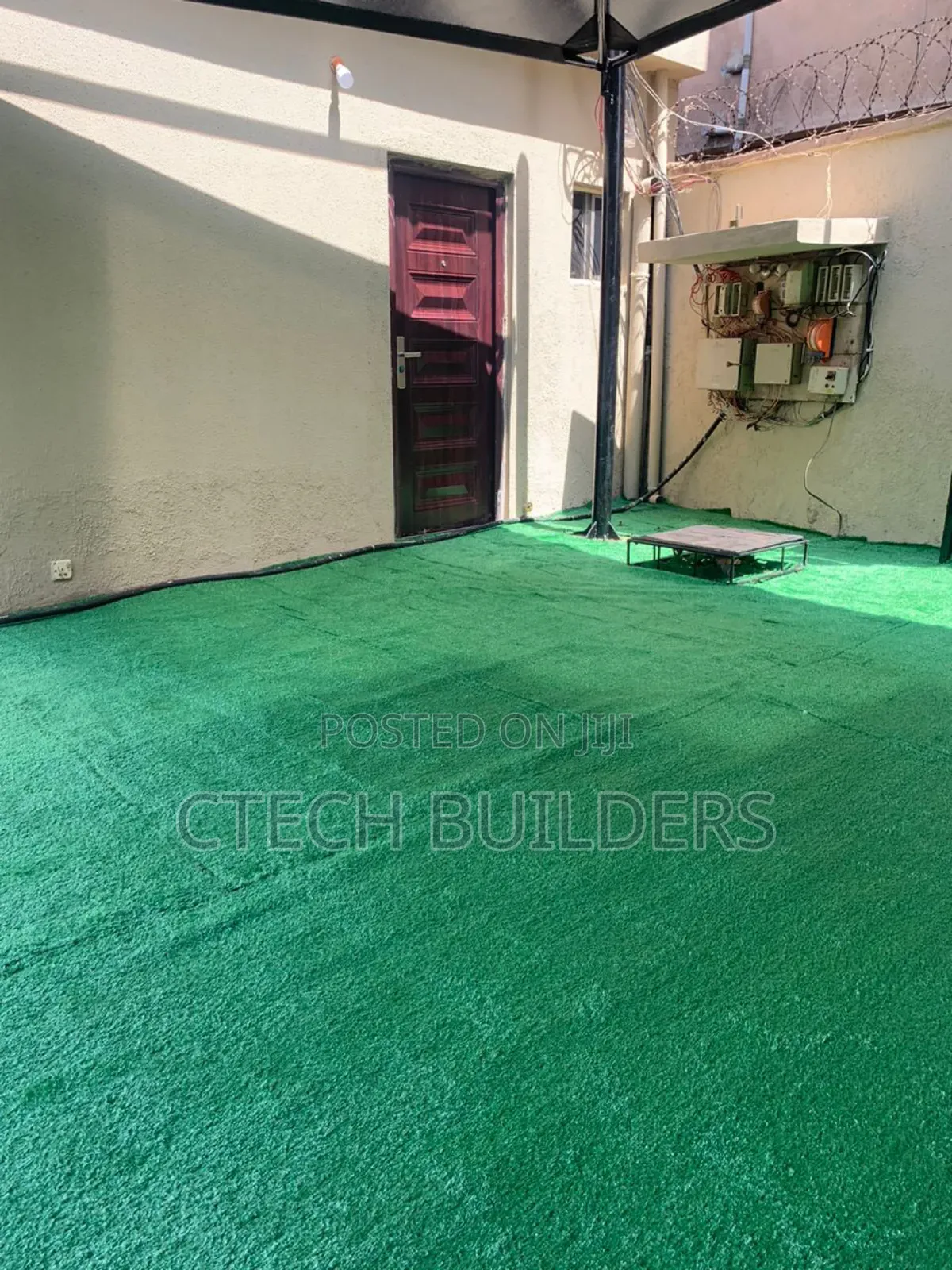 8bdrm Block of Flats in Benin City for sale in Benin City