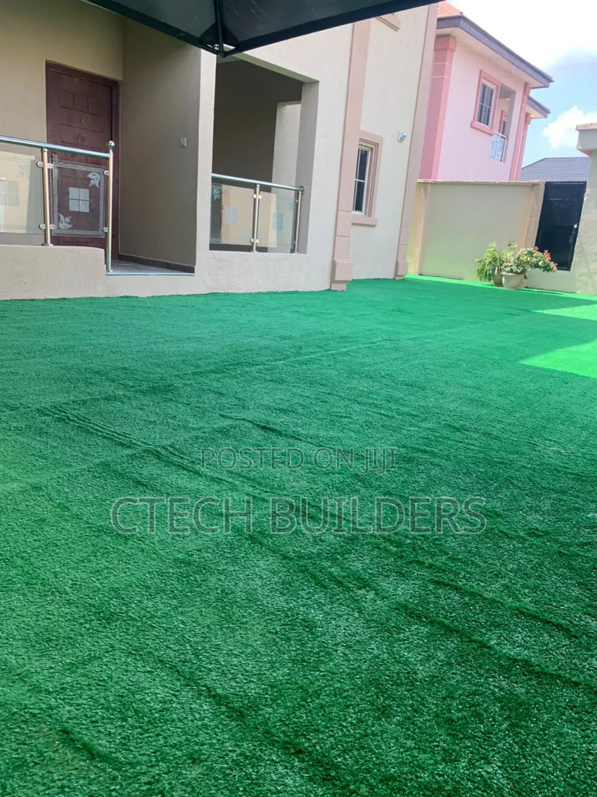 8bdrm Block of Flats in Benin City for sale in Benin City