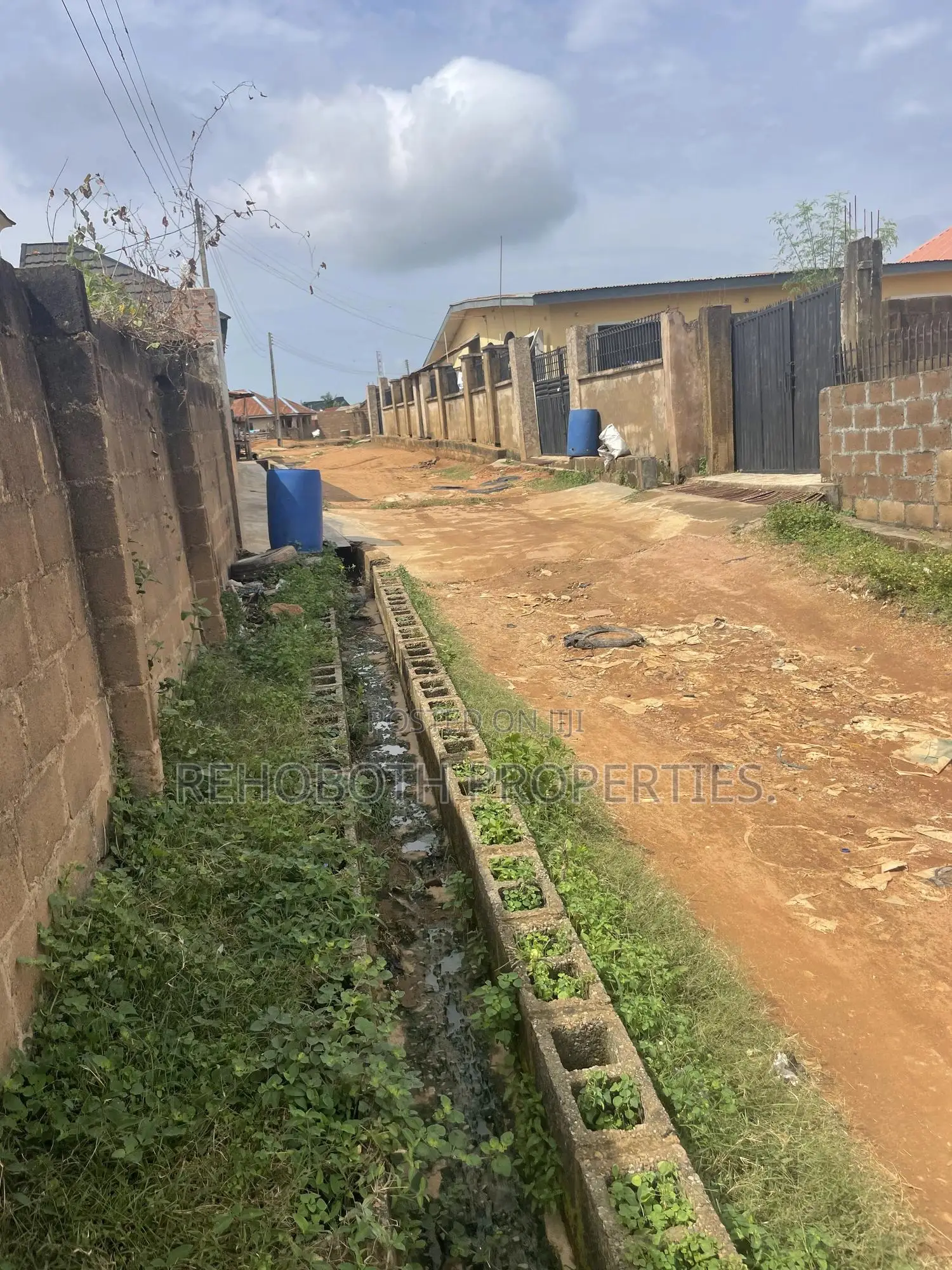 Ful Plot of Land at Mashalla Elebu in Ibadan