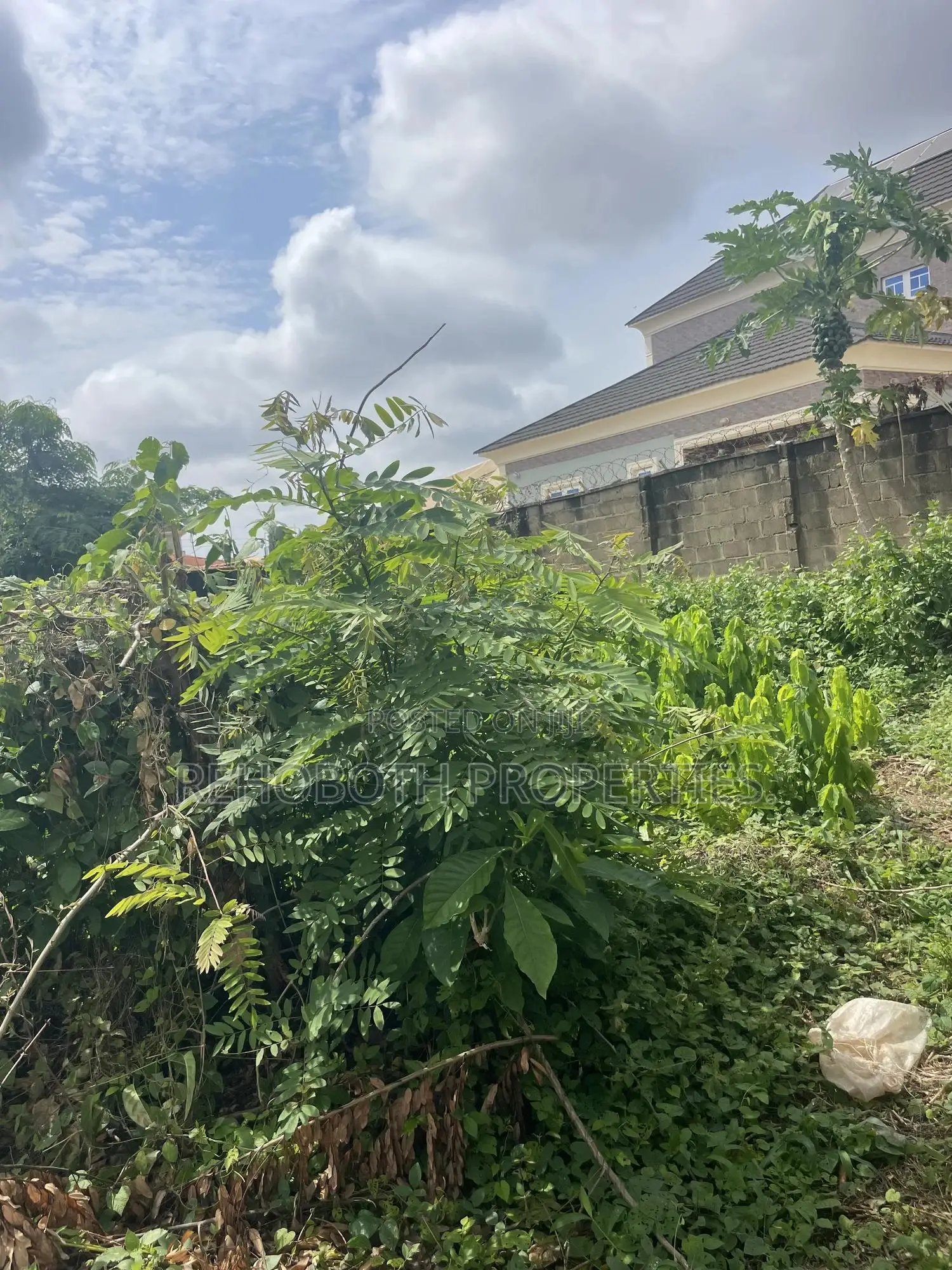 Ful Plot of Land at Mashalla Elebu in Ibadan