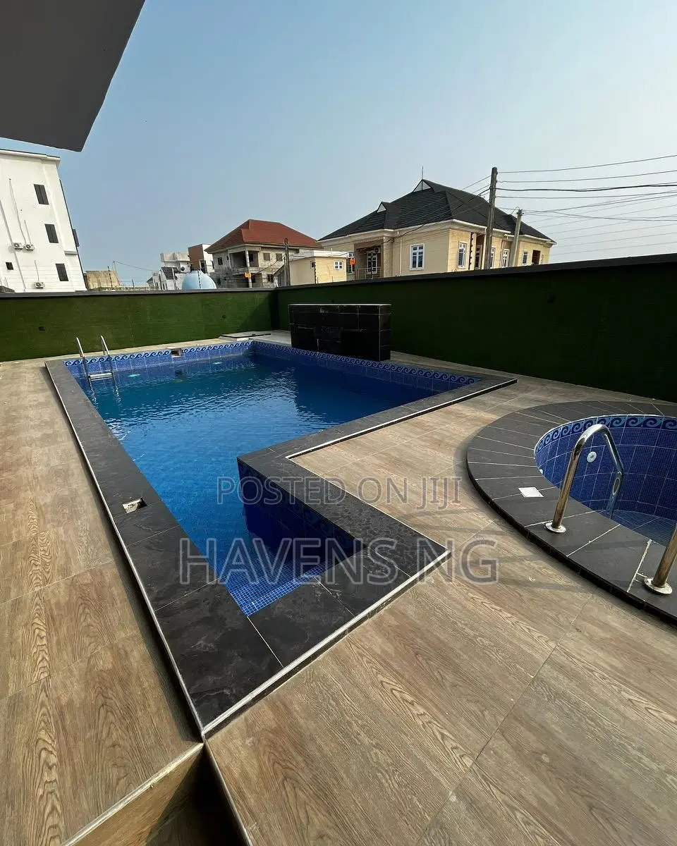 Luxury 2-Bedroom Apartment With Pool and Mini Gym in Ikate