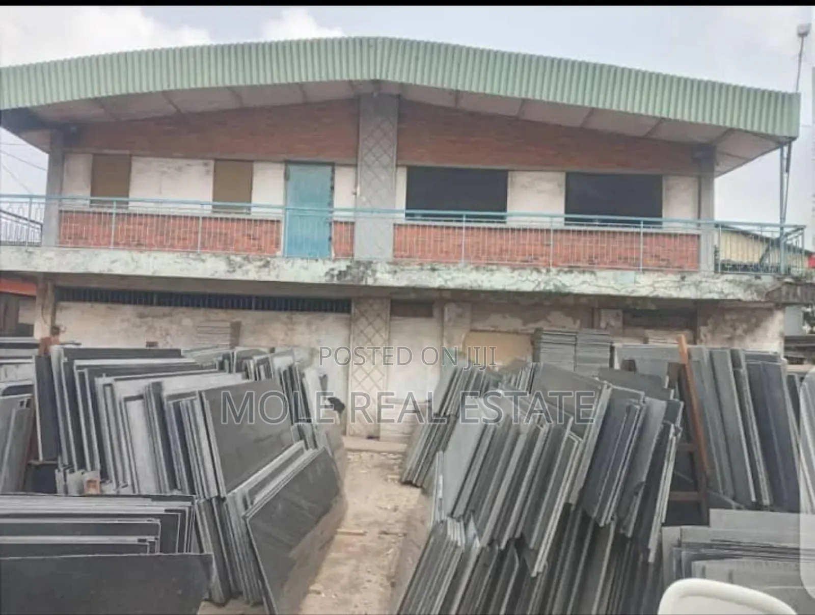 4 165 SQM Warehouse Alhaji Adejumo Illupeju Ind Estate in Ilupeju