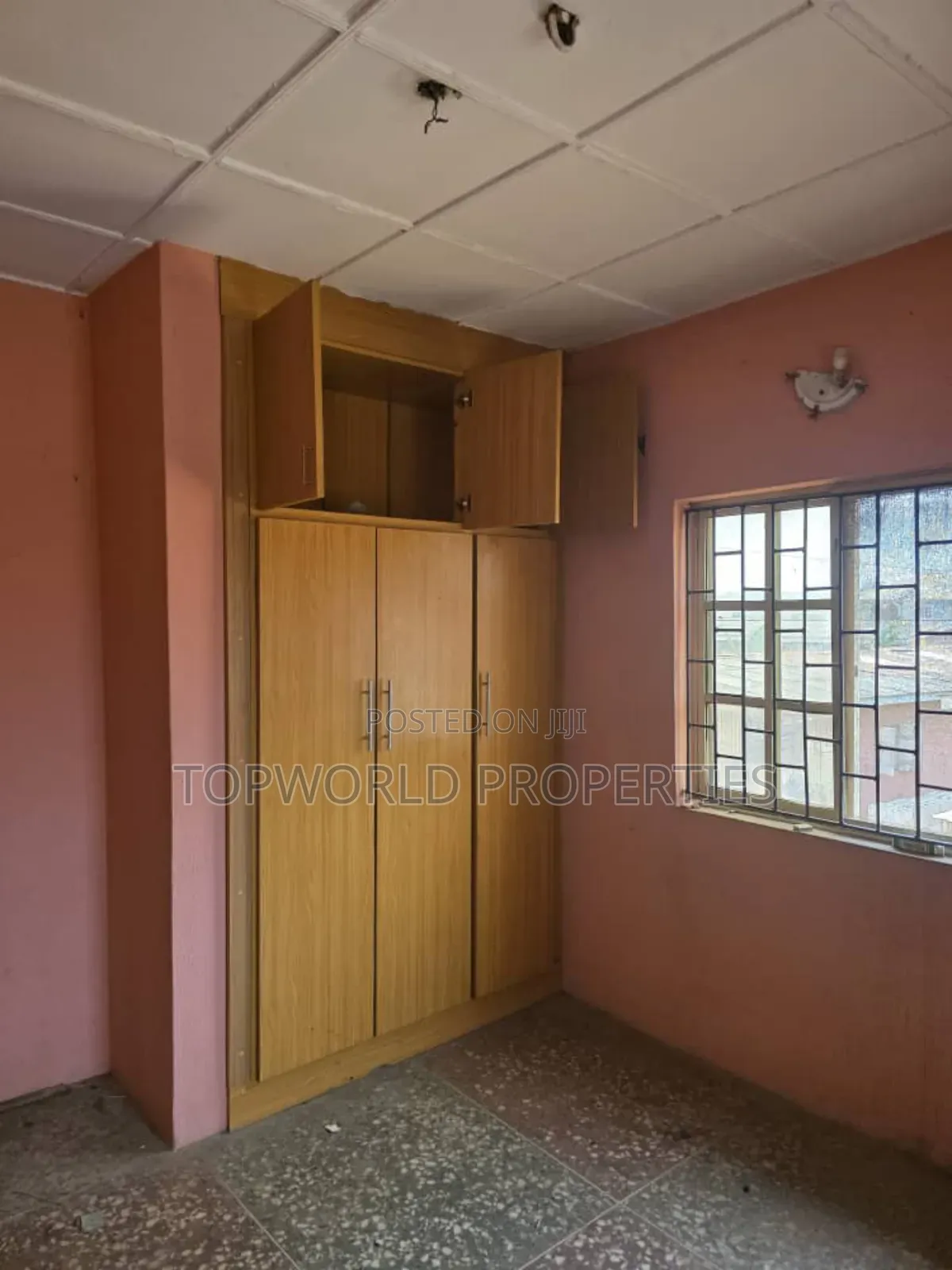 3bdrm Block of Flats in College Road Ogba for sale in Ogba