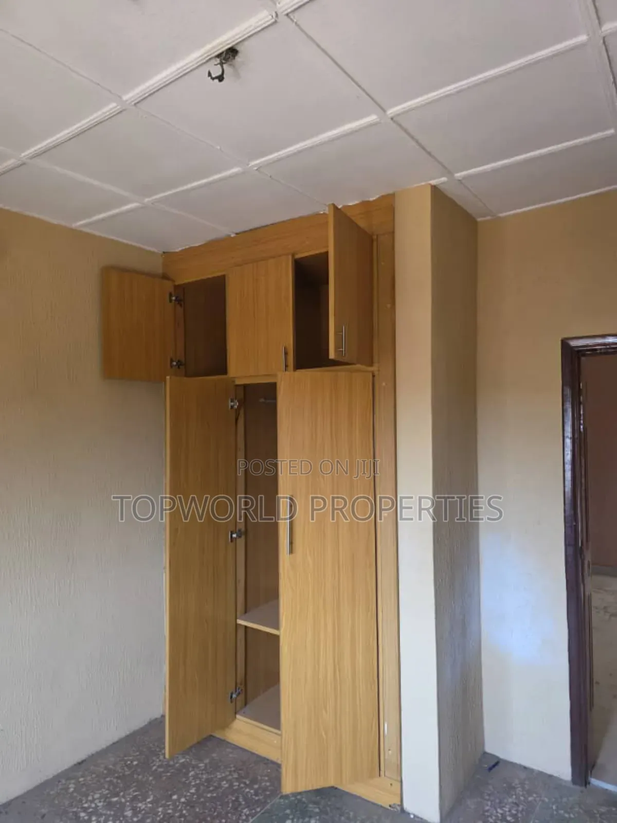 3bdrm Block of Flats in College Road Ogba for sale in Ogba