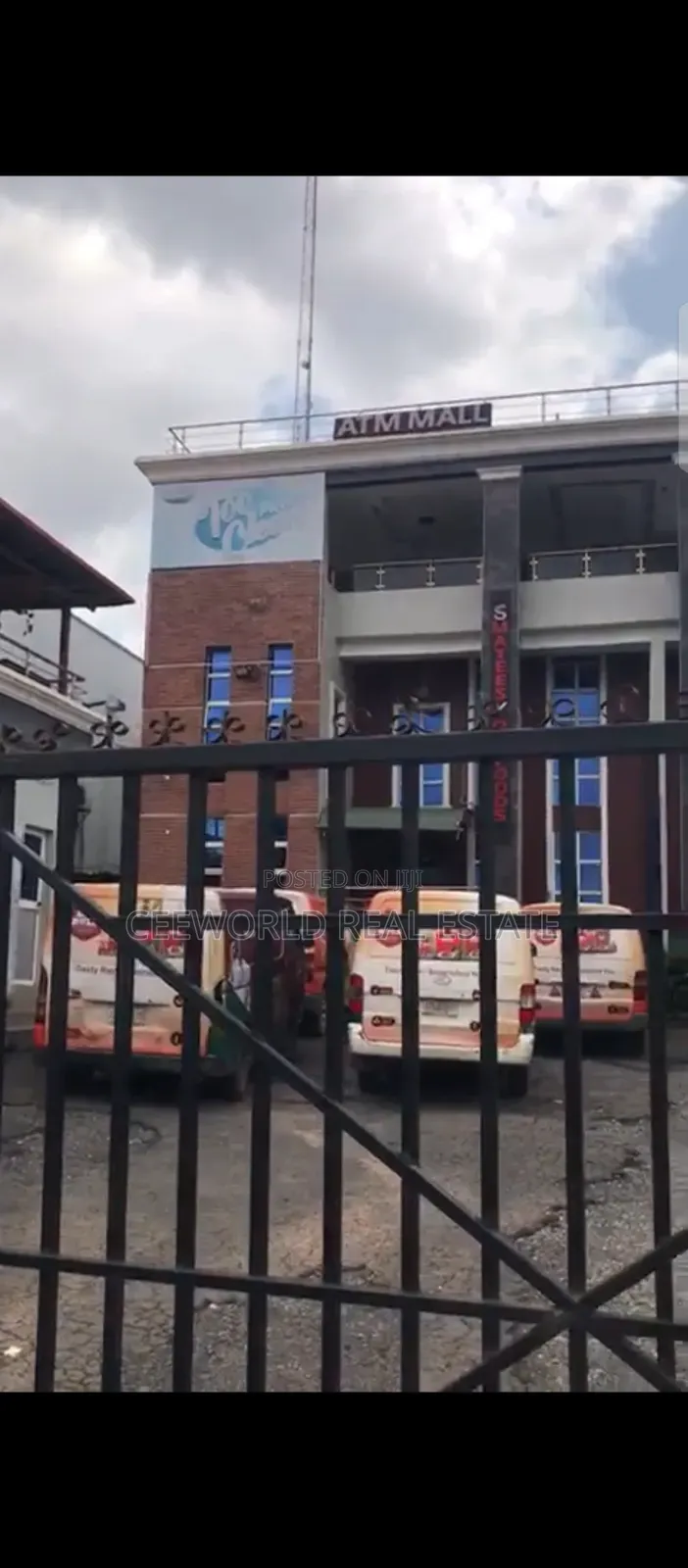 A Whole Building to Let in Oke Ado