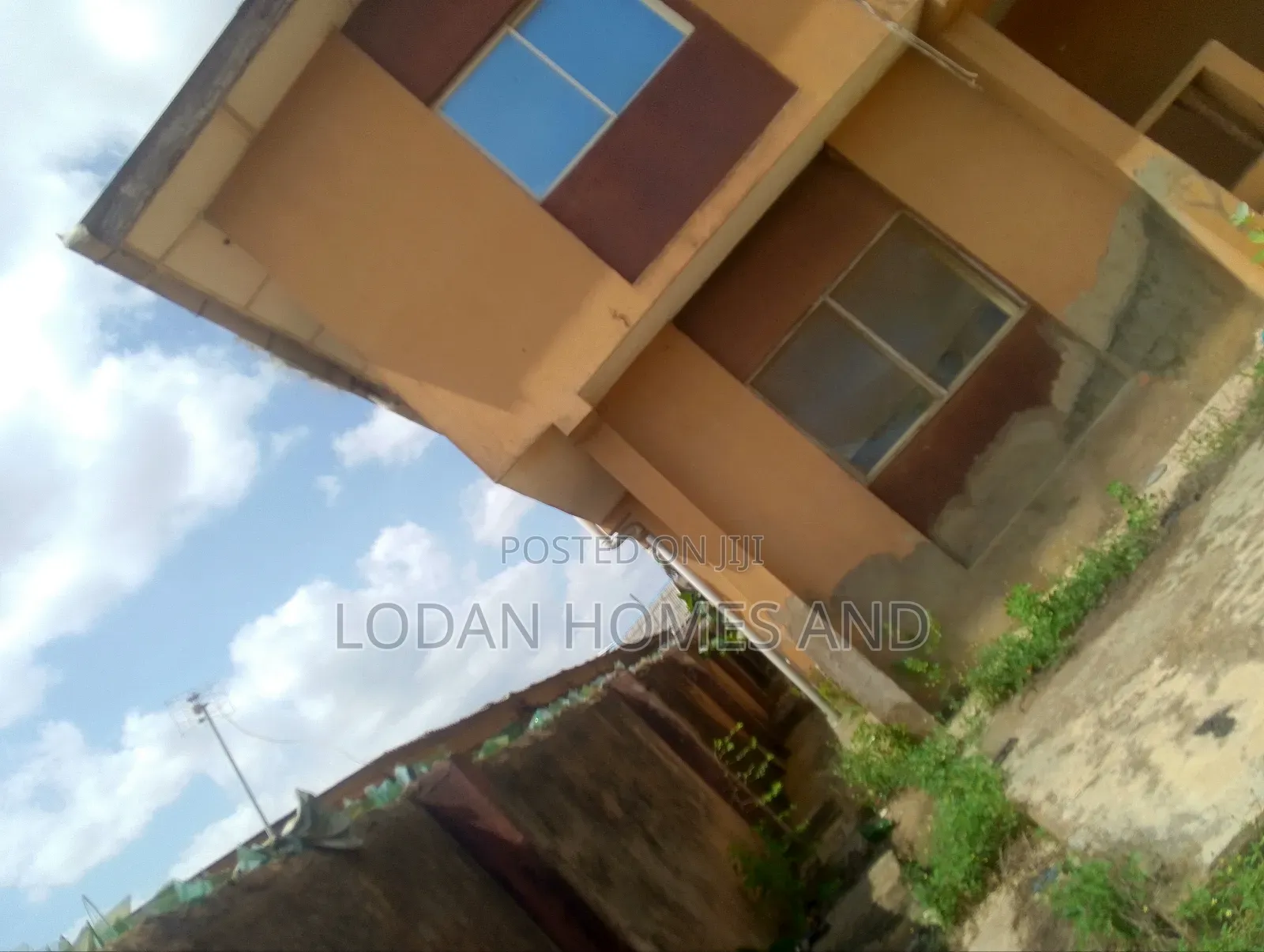 8bdrm House in Ayobo for sale in Ayobo