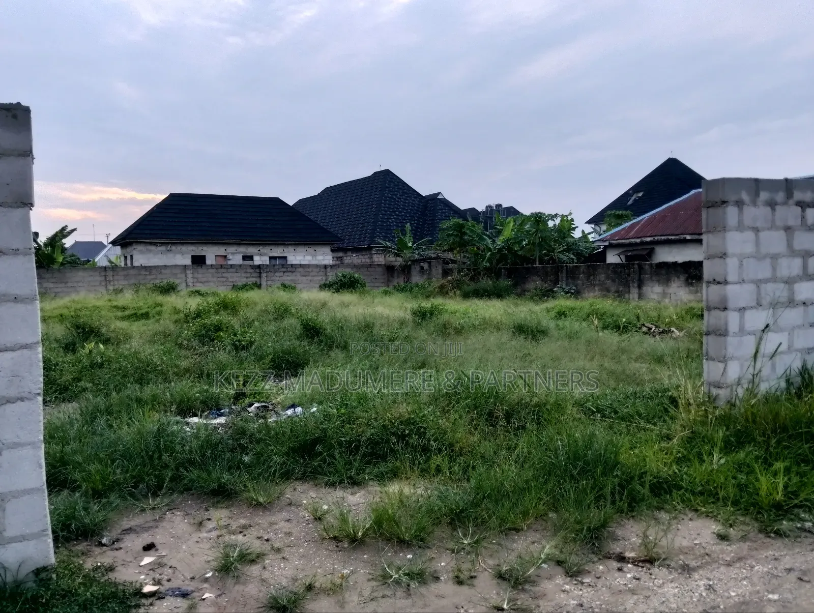 For Sale : Half Plot at Favor Estate Sars Rd Ph in Port-Harcourt