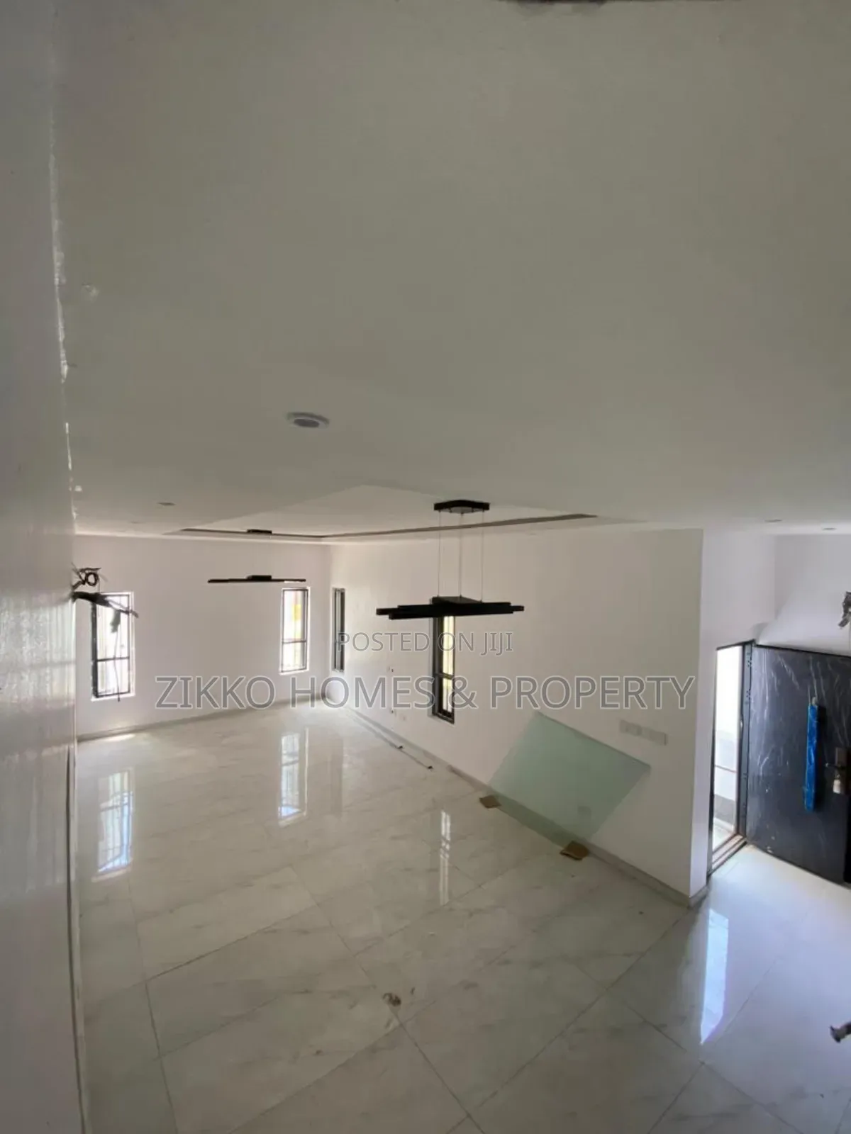 5bdrm Duplex in Lekki Scheme 2 for sale in Lekki
