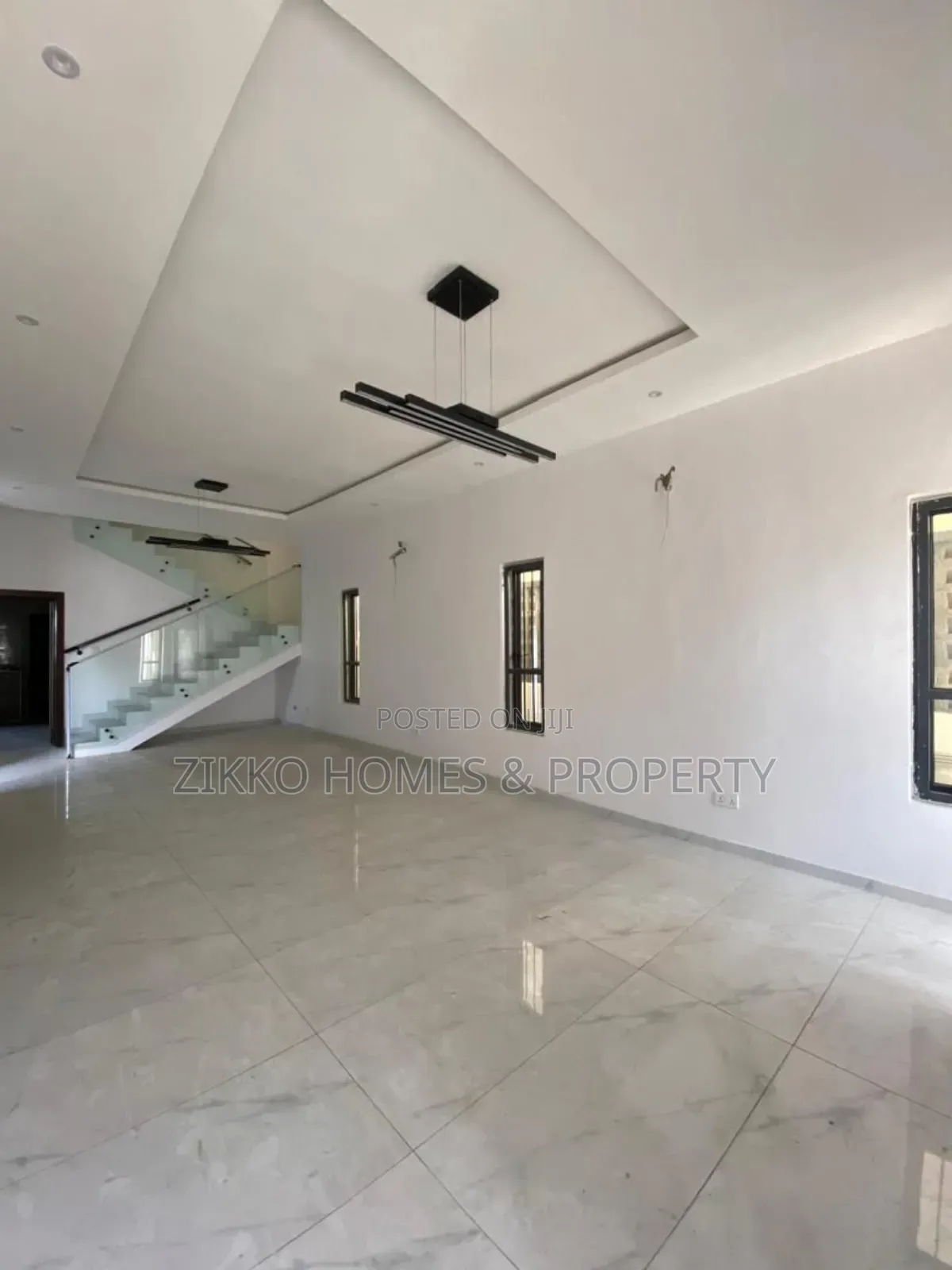 5bdrm Duplex in Lekki Scheme 2 for sale in Lekki