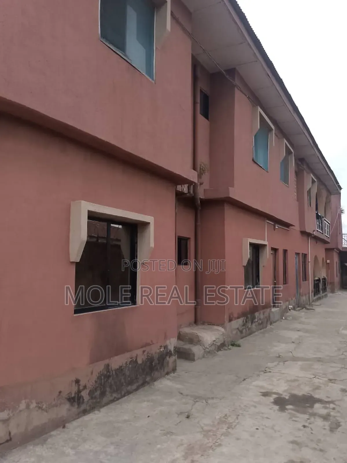 3bdrm Block of Flats in Ikotun, Governors Road for sale in Governors Road