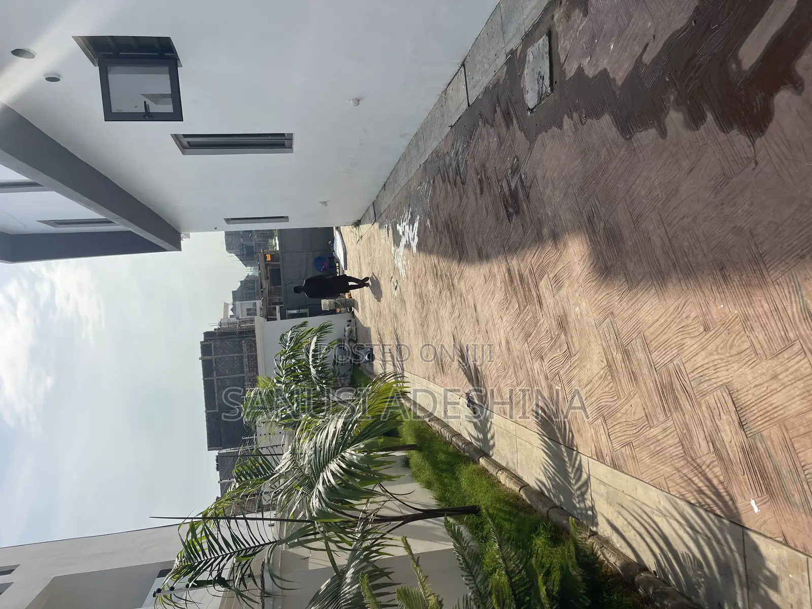 5bdrm Duplex in Life Camp By for sale in Life Camp