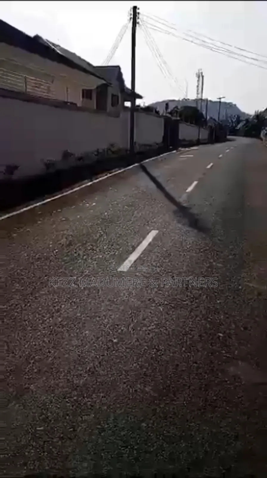 6bdrm Block of Flats in Ilogu Street Old for sale in Enugu